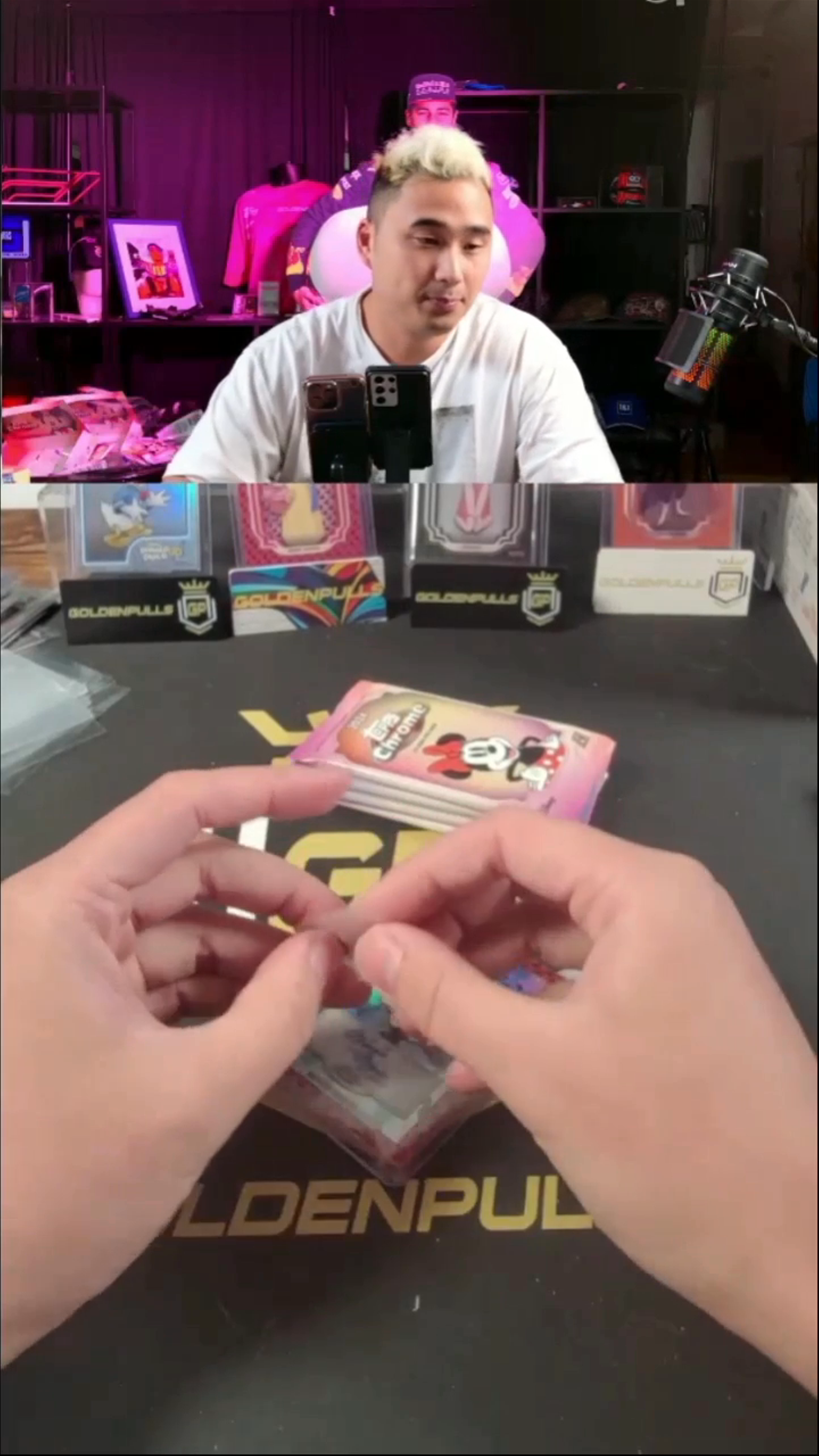 Golden pulls me a Minnie Auto ❤️