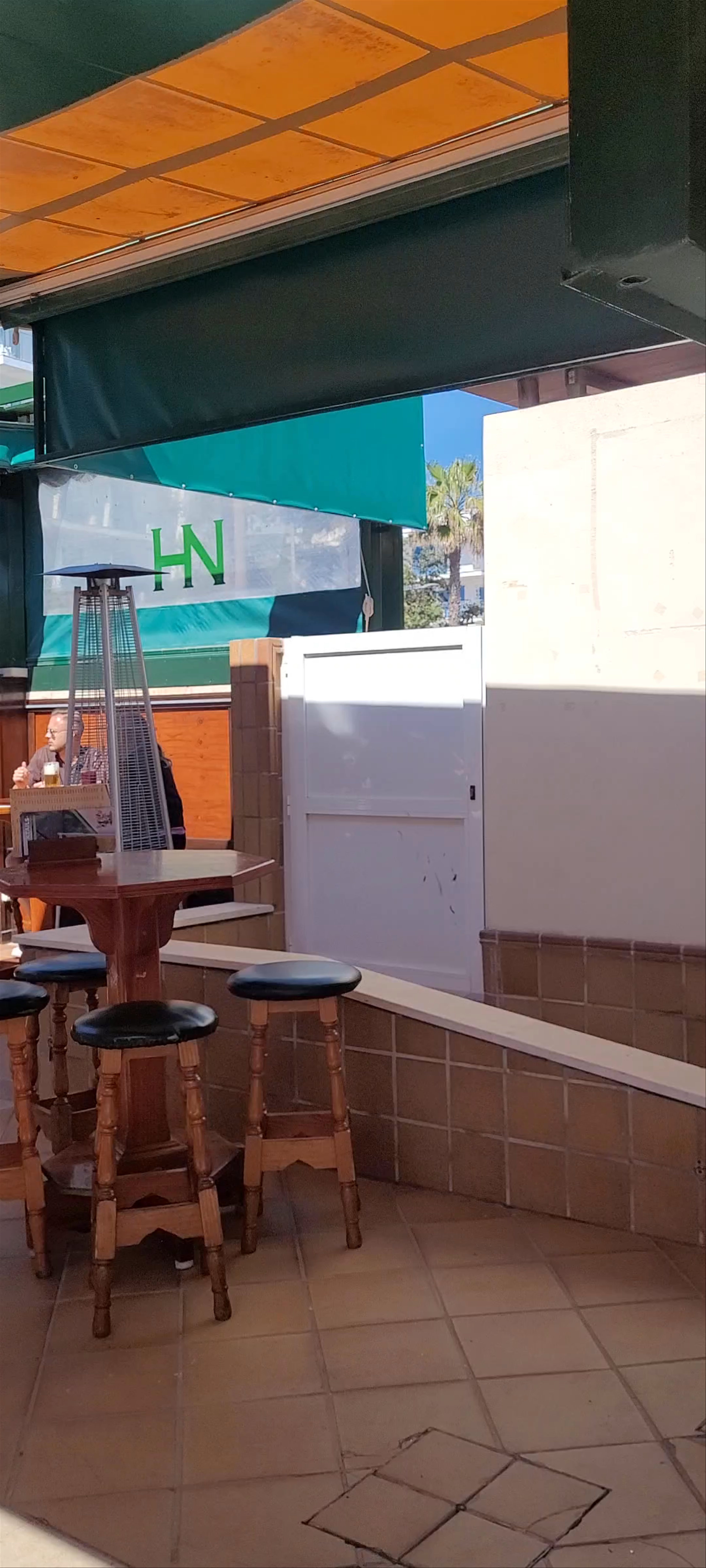 Bamboleo Bar Experience: Sunny Afternoon Vibes in Palma, Spain