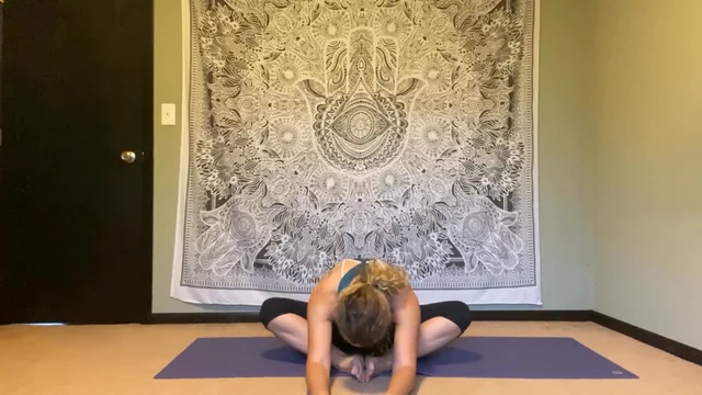 Slow Flow Yoga 1 - Carly
