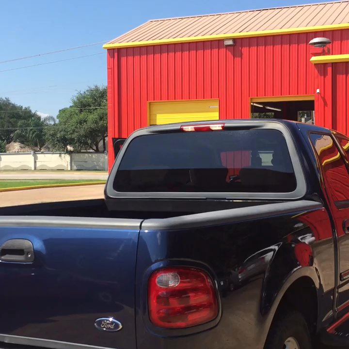 Classic Lube - Oil Change Stations Near Me - League City, Texas