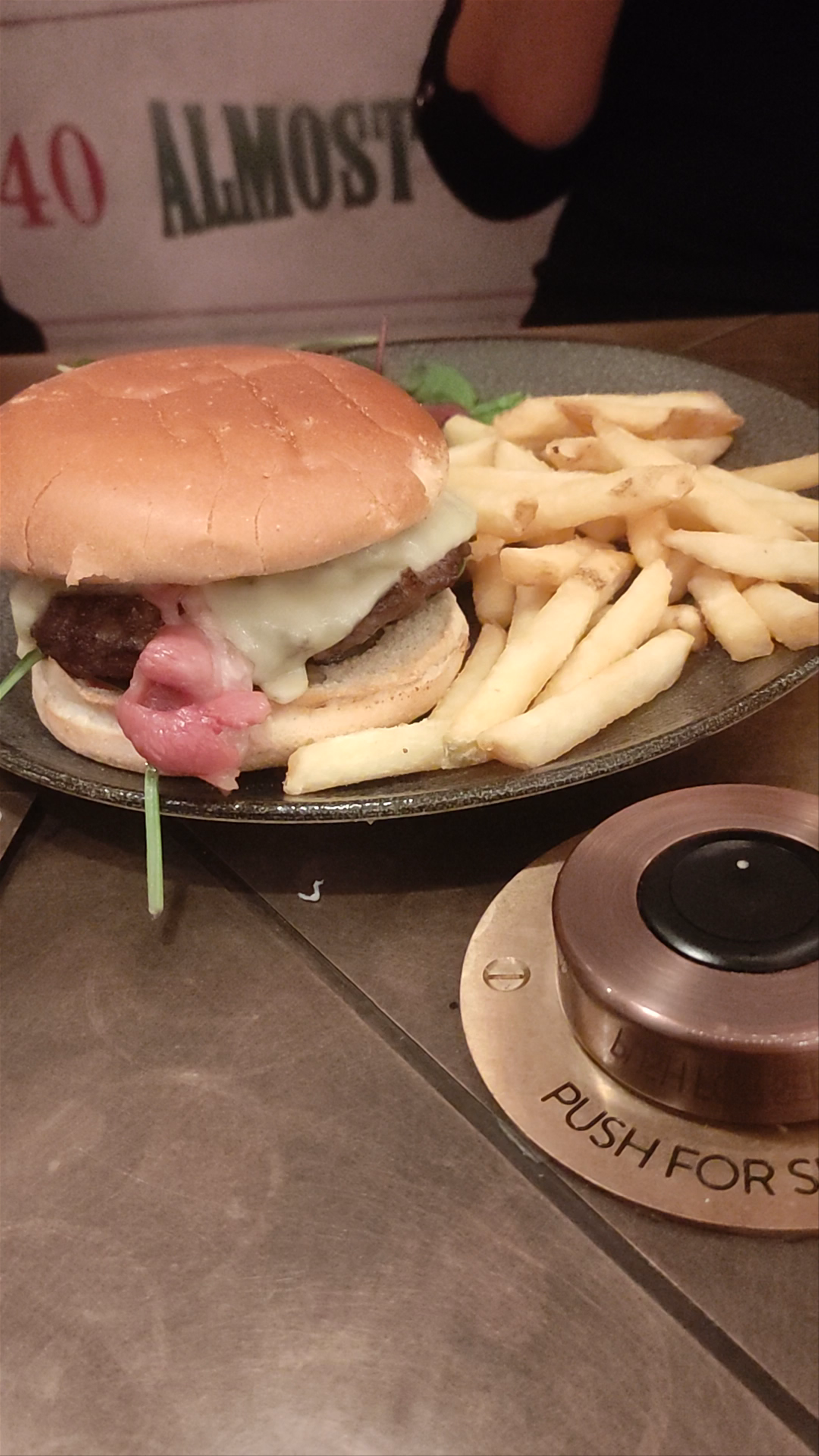 Flight Club Glasgow: Fun & Food in a Retro Urban Bar