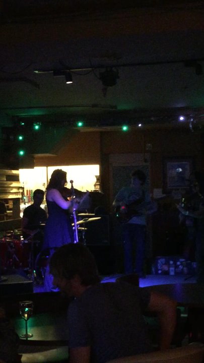 Down LO - Some talented artists came to serenade us - New American Near Me - Chico, California