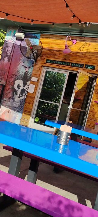 Spitz - Eagle Rock - Nice outdoor seating area. - Sandwiches Near Me - Los Angeles, California