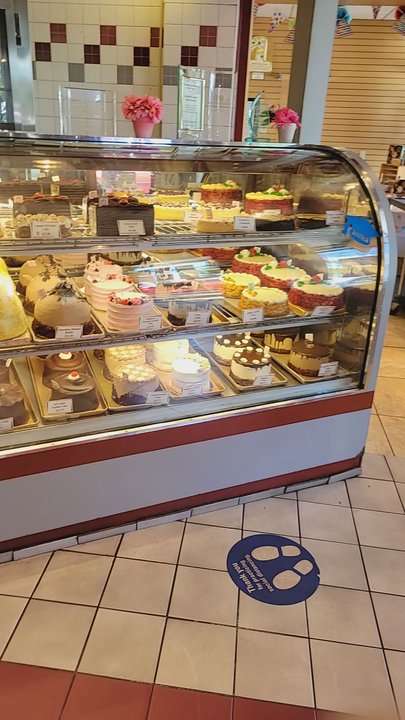 La Bon Bake Shoppes - Bakeries Near Me - Edison, New Jersey
