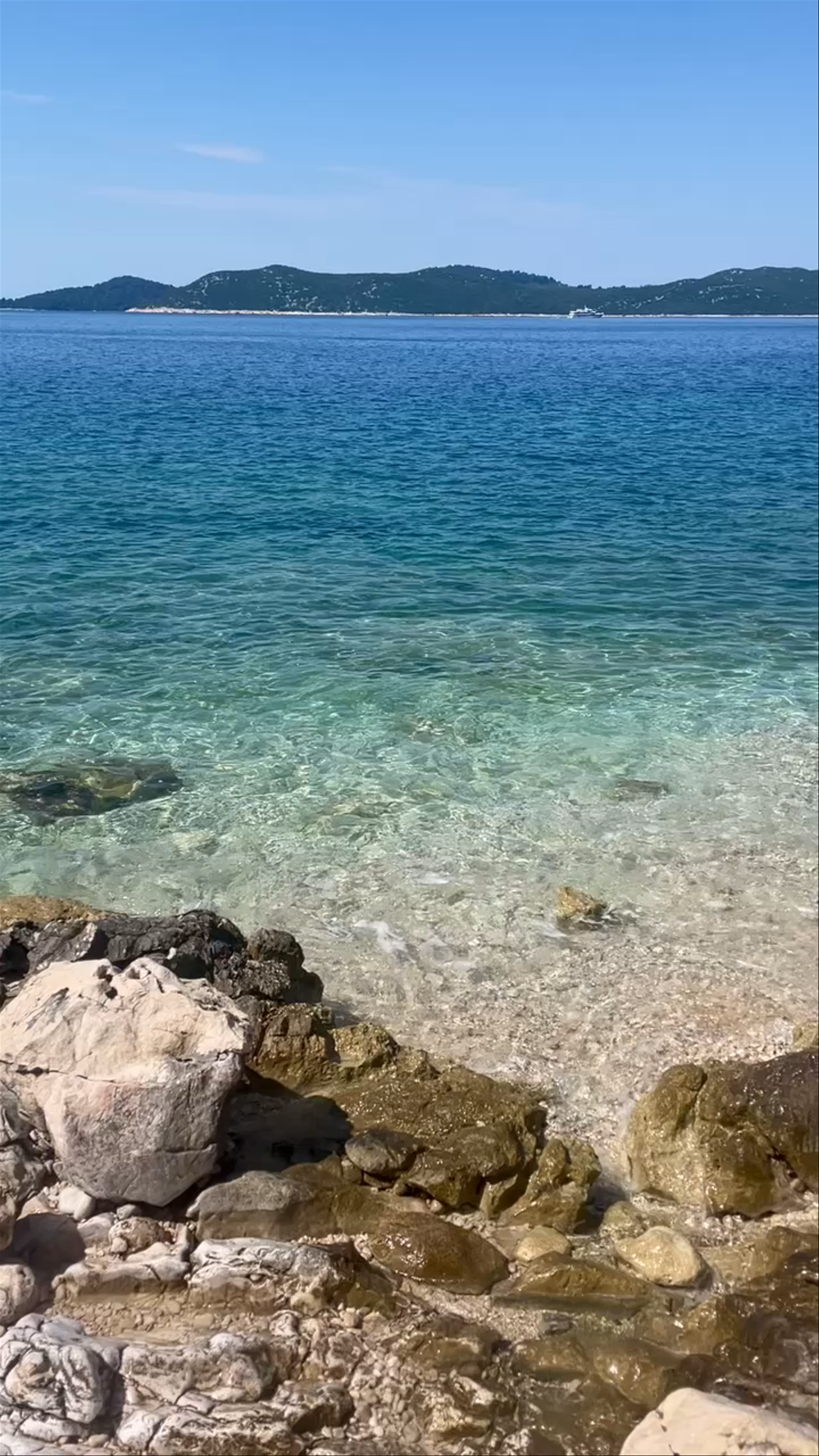 Brseč Beach: Hidden Coastal Gem in Seiten, Croatia