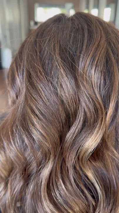 Wave Studio Salon - Baby light and lowlights - Hair Salons Near Me - Long Beach, California