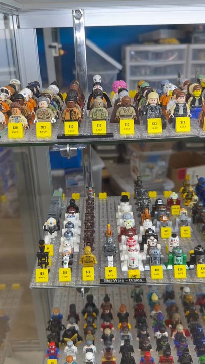 Bricks & Minifigs Orange - Toy Stores Near Me - Orange, California