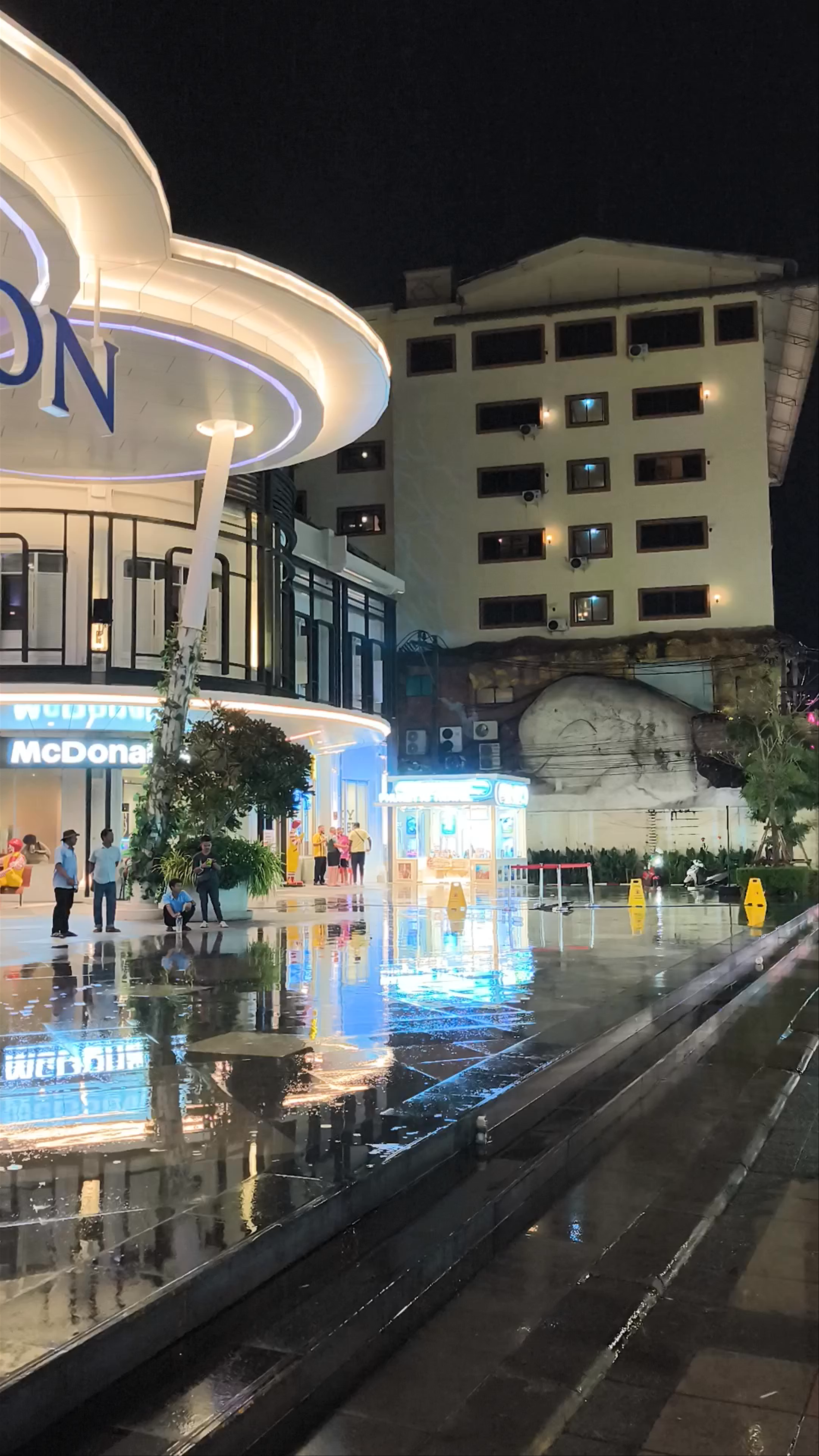 Jungceylon Shopping Center