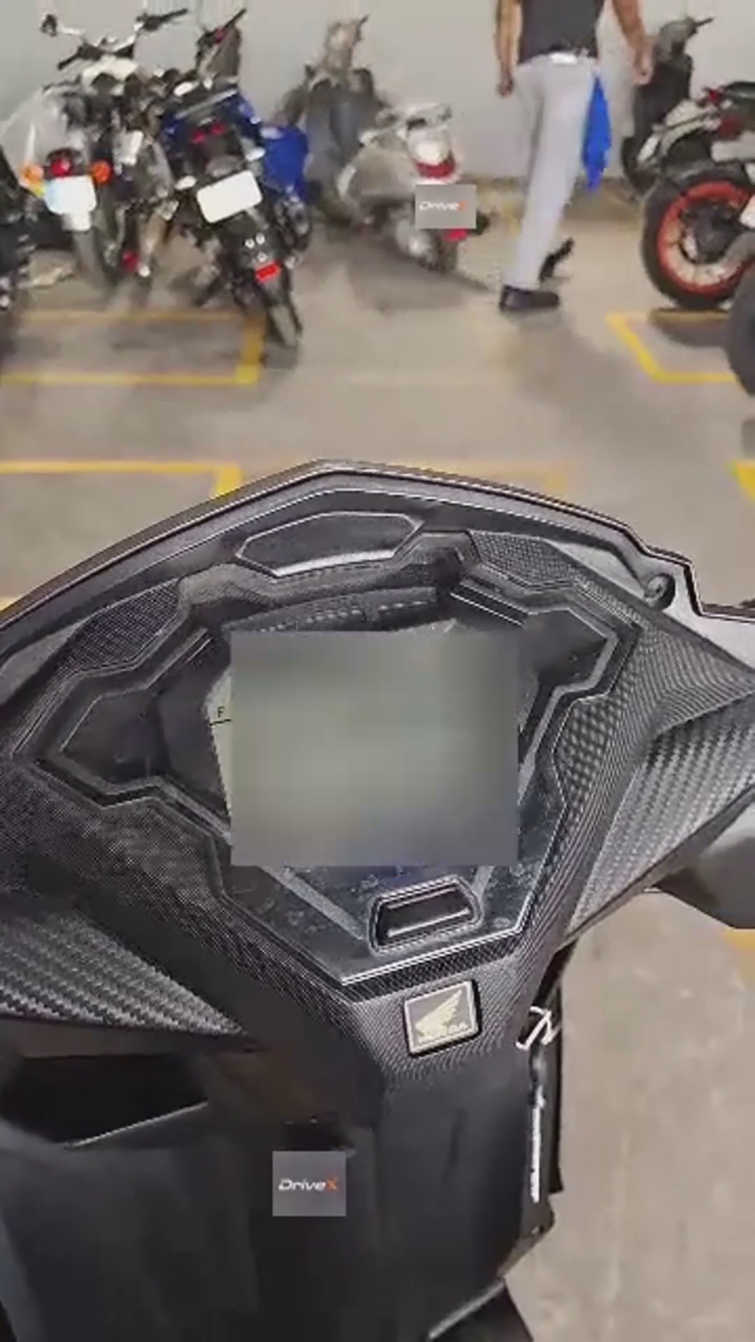 Walk-around video thumbnail