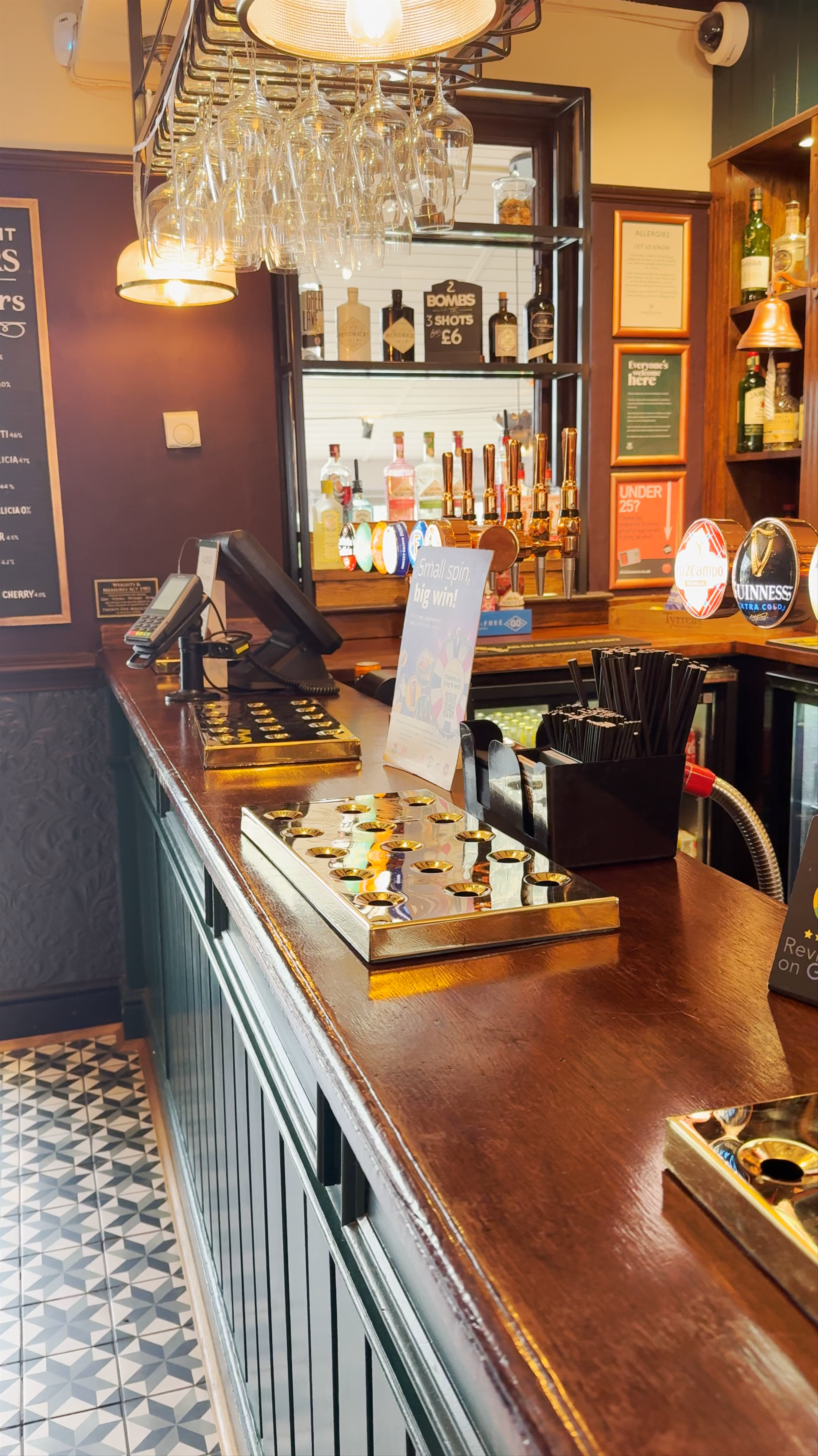 Crown & Horseshoes
