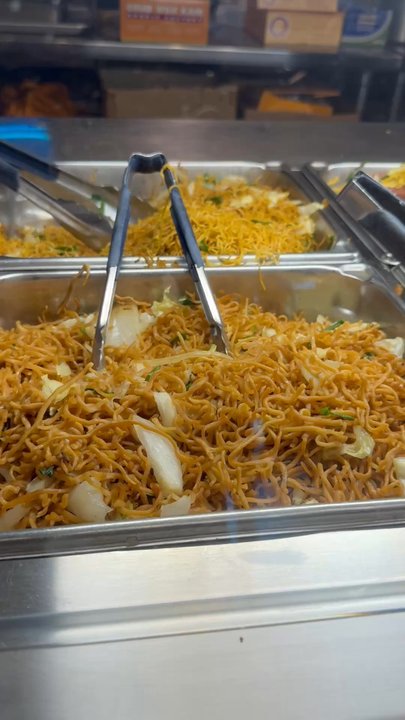 Chun Wah Kam - Noodles noodles noodles just don't call them "noods" because it sounds creepy. - Chinese Near Me - Aiea, Hawaii