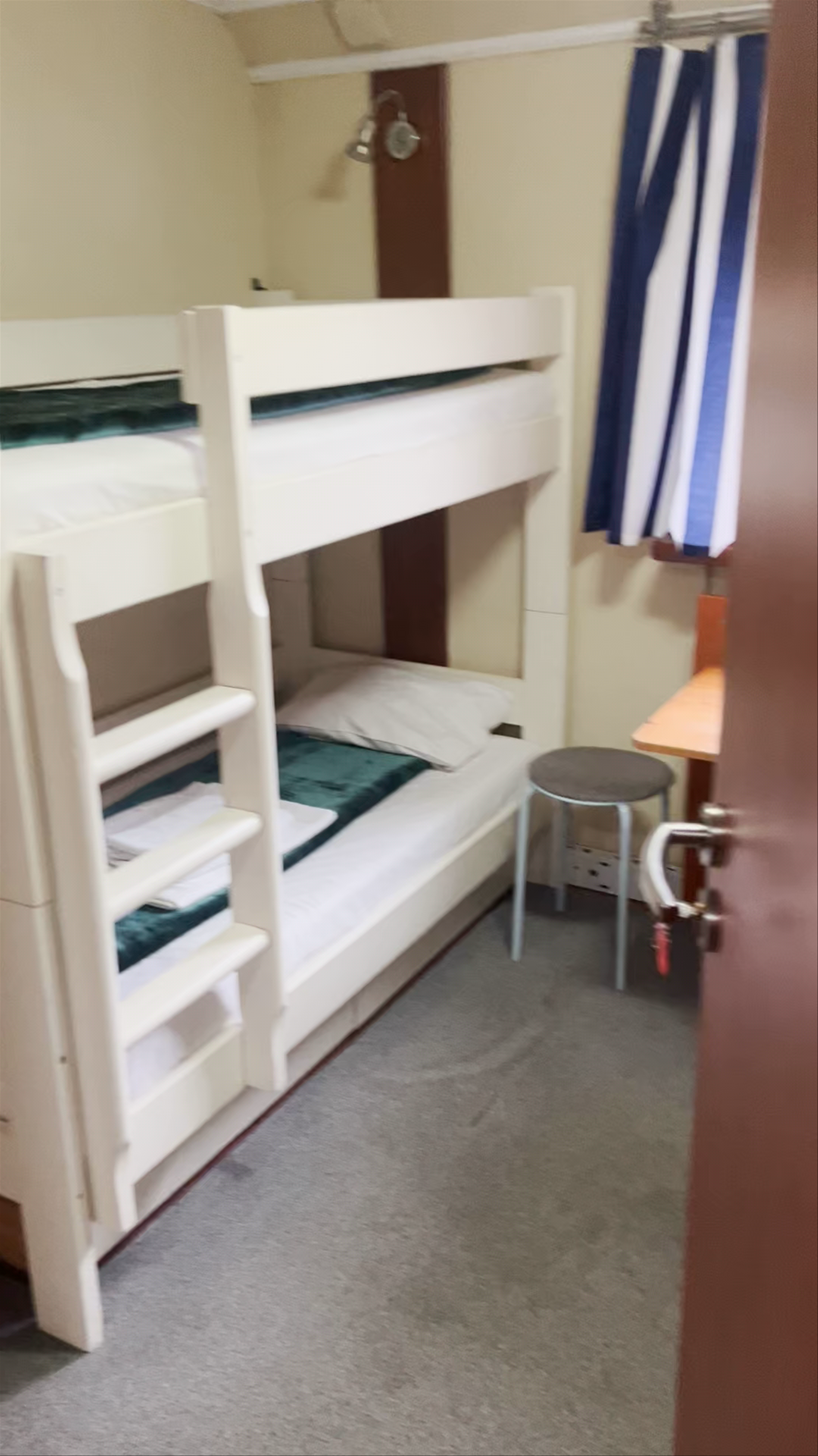 The Boat - Hostel&Chill