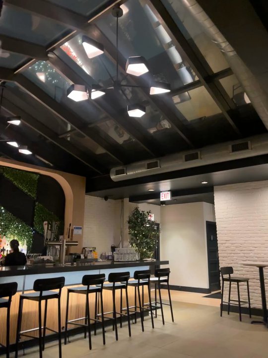 Noble Thai - Thai Near Me - Chicago, Illinois