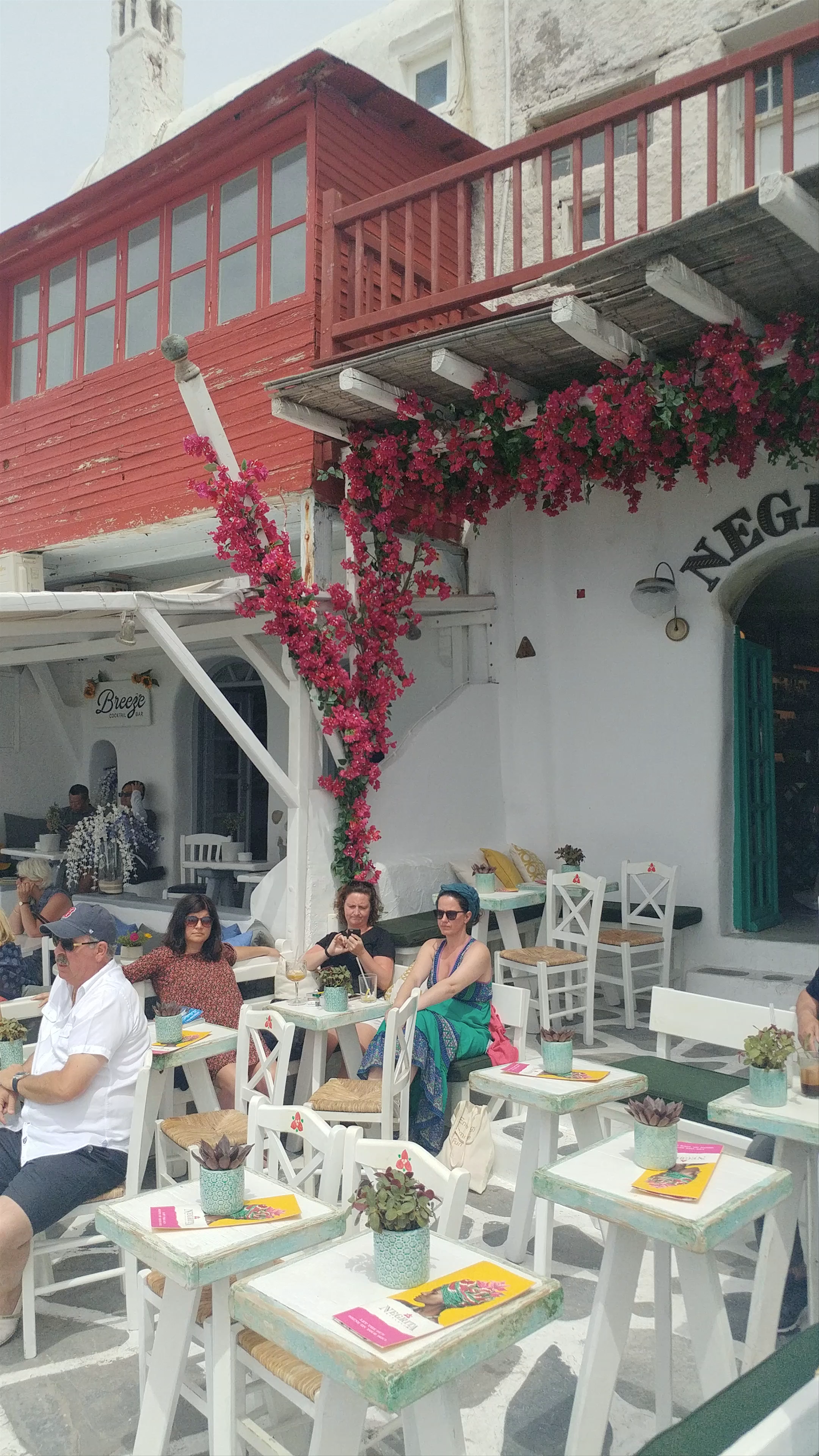Negrita Bar: Charming Waterfront Café in Mykonos, Greece