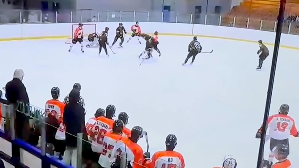 Sound up! Simon Ward's Game-Tying Goal: Breakout to Finish