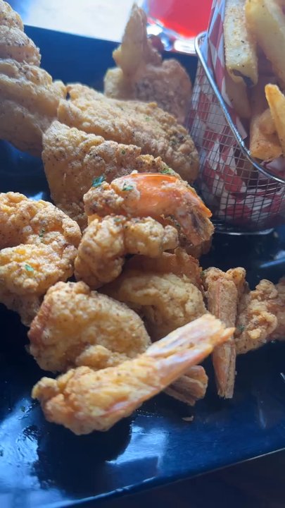 Y’S Choice - Good atmosphere, good vibes and great food! - Soul Food Near Me - Oakland, California