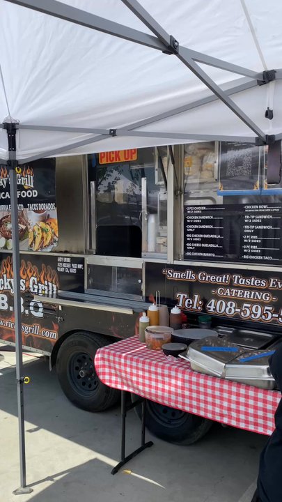 Ricky's Grill - Food Stands Near Me - San Martin, California