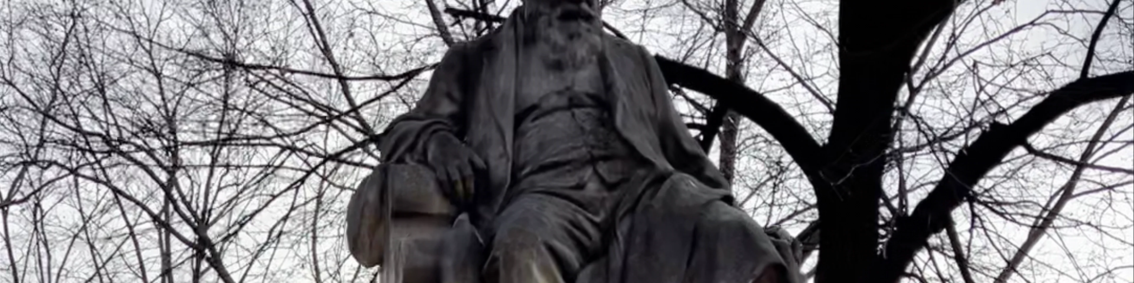 Johannes Brahms Monument