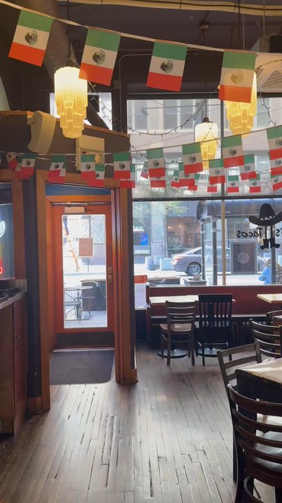Flaco's Tacos - Mexican Near Me - Chicago, Illinois
