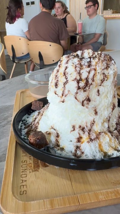Snowy Sundaes - Bubble Tea Near Me - Omaha, Nebraska