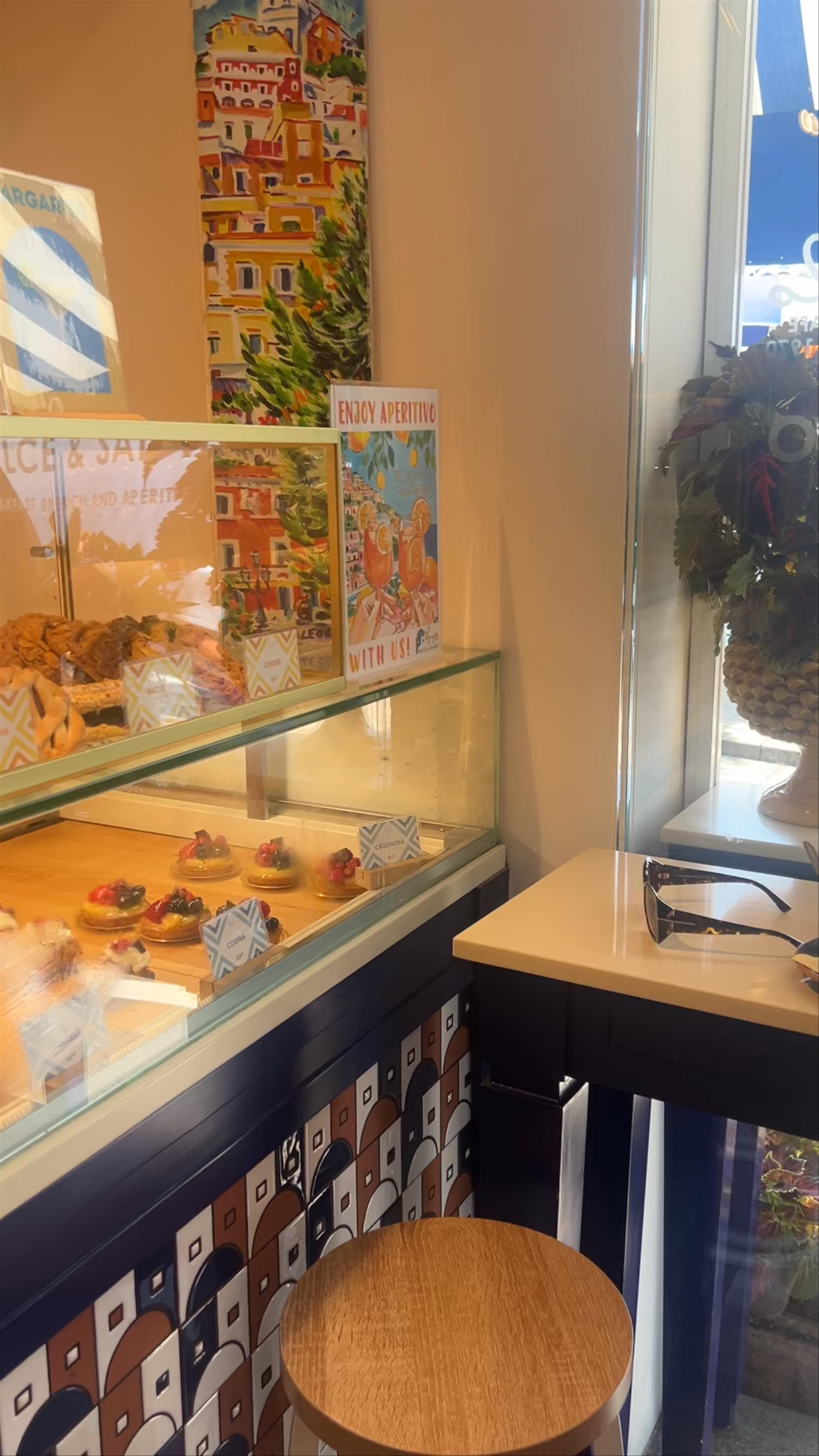 Angelo Pasticceria Artigianale 1970: Sweet Delights in Positano