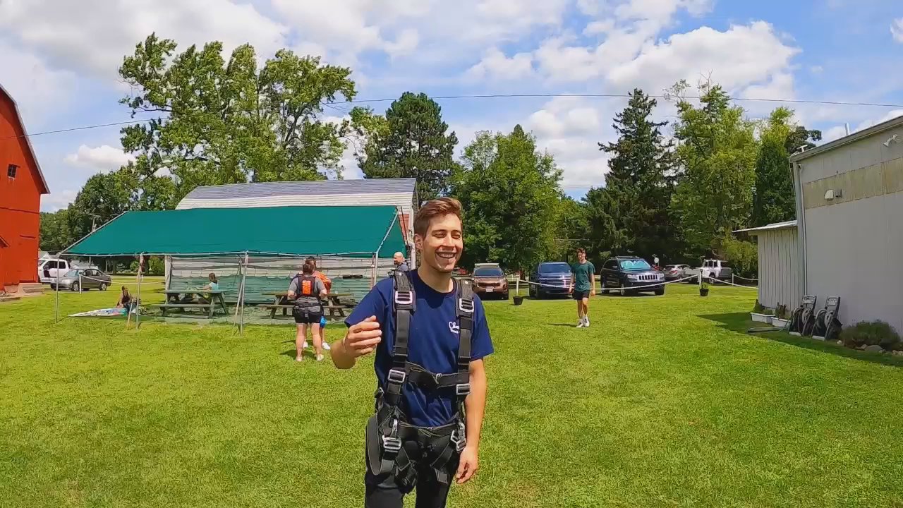 Midwest Freefall - Skydiving video of my boyfriend - Skydiving Near Me - Ray, Michigan