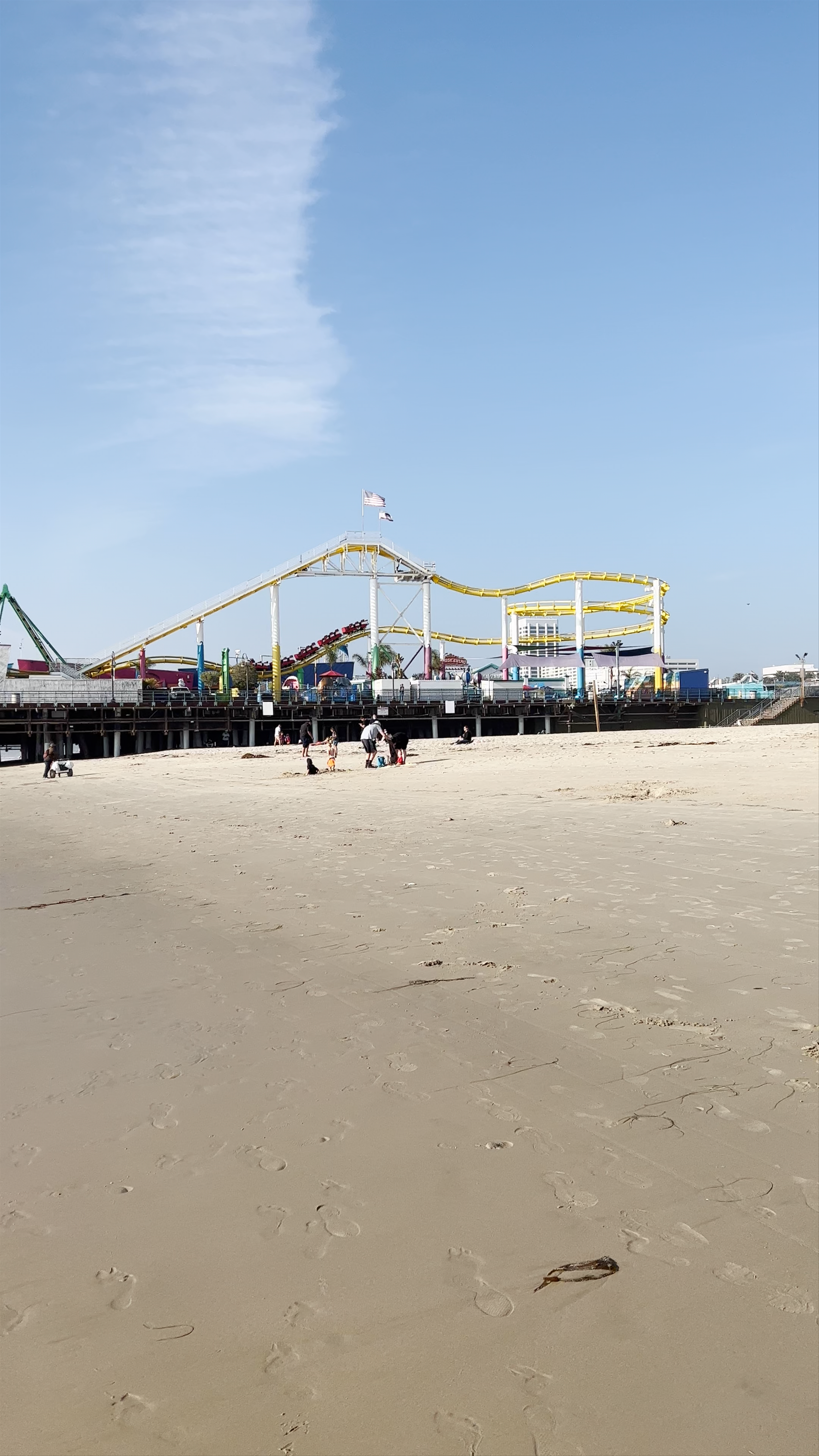 Santa Monica Pier Beach Walk | Sunny California Coastline Stroll