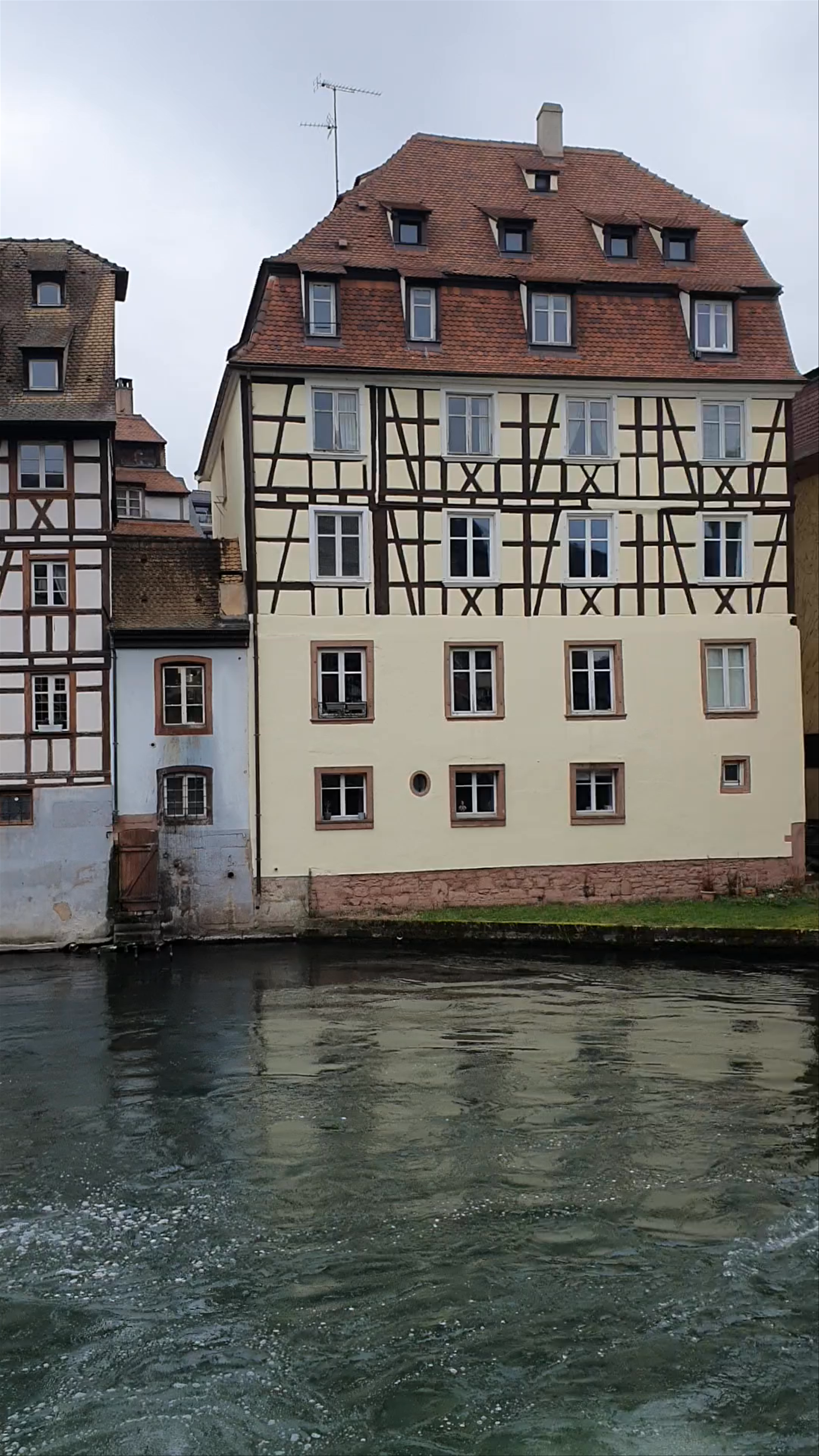 Ecluse A de la Petite France: Historic Canals and Timber-Framed Charm in Strasbourg