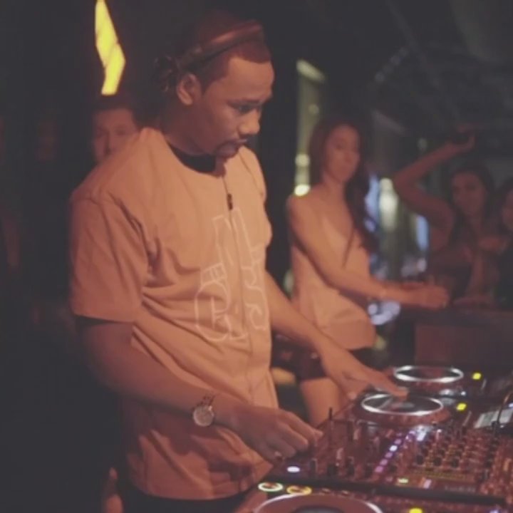 Real DJs Only Entertainment - This how a REAL DJ starts the party! - DJs Near Me