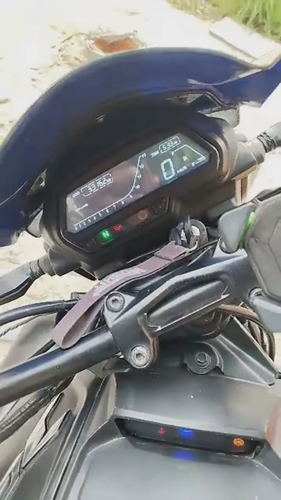 Walk-around video thumbnail