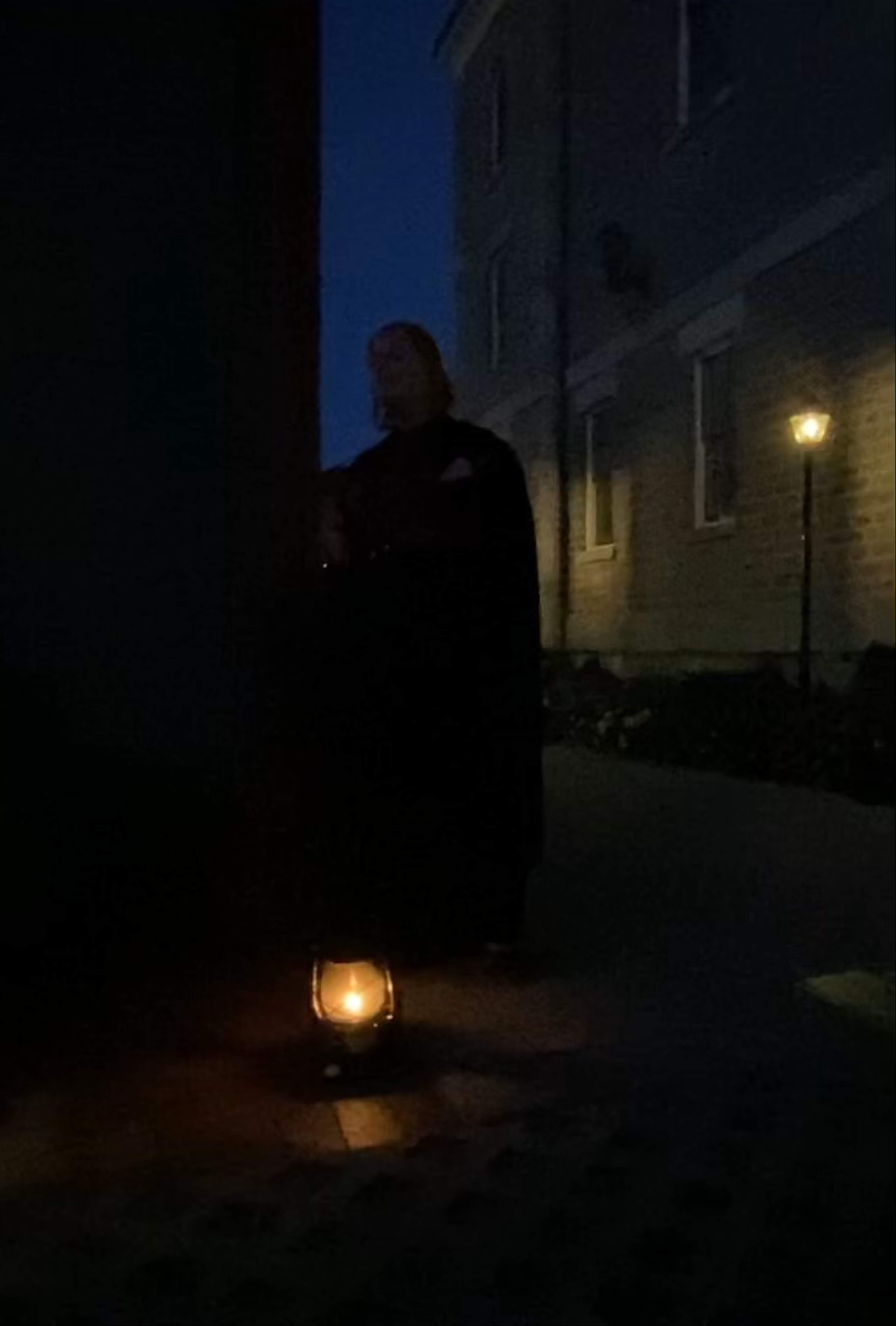Ghost Walks on Queen Street, Niagara-on-the-Lake: Haunted History and Chilling Tales
