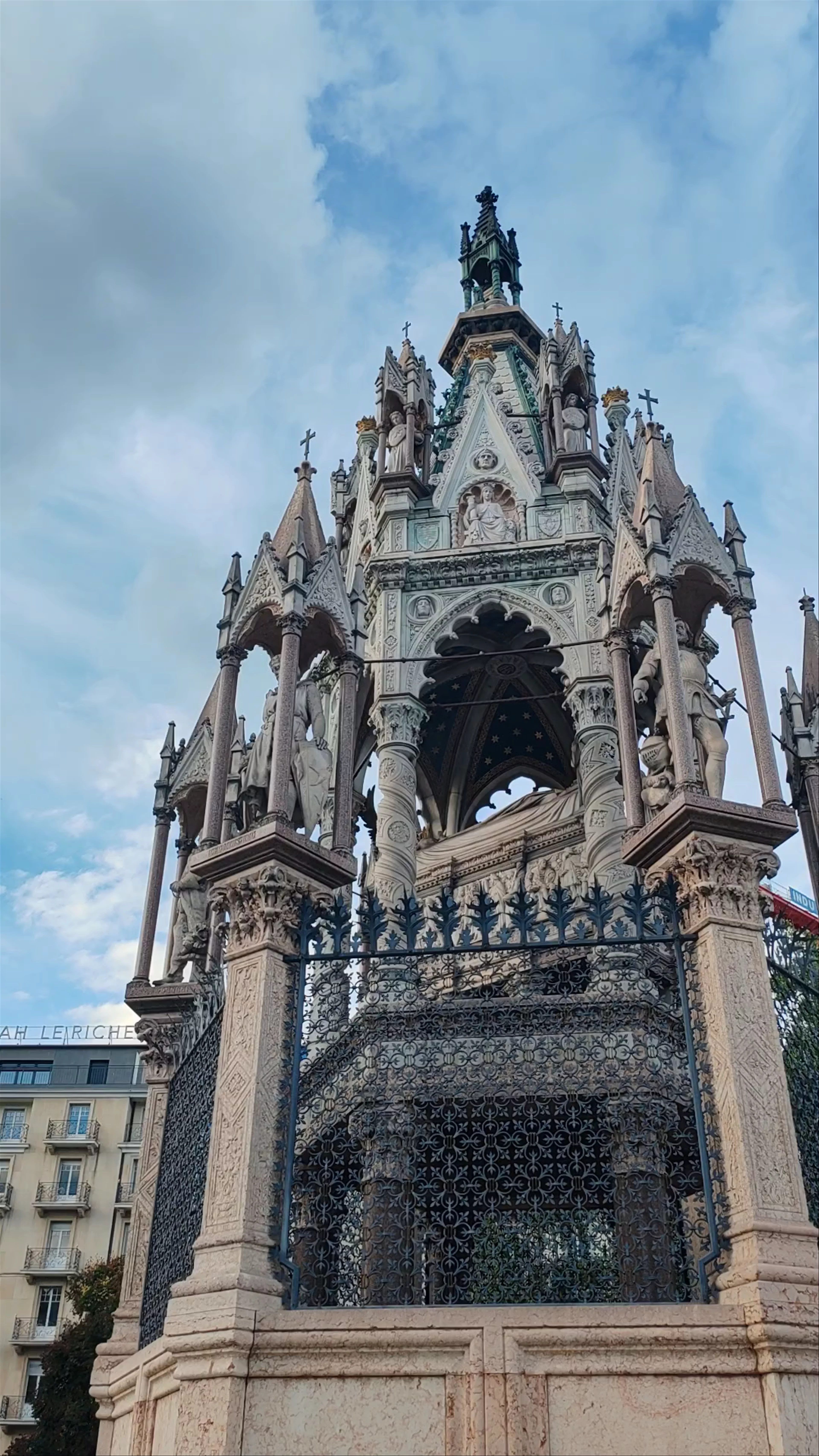 Monument Brunswick