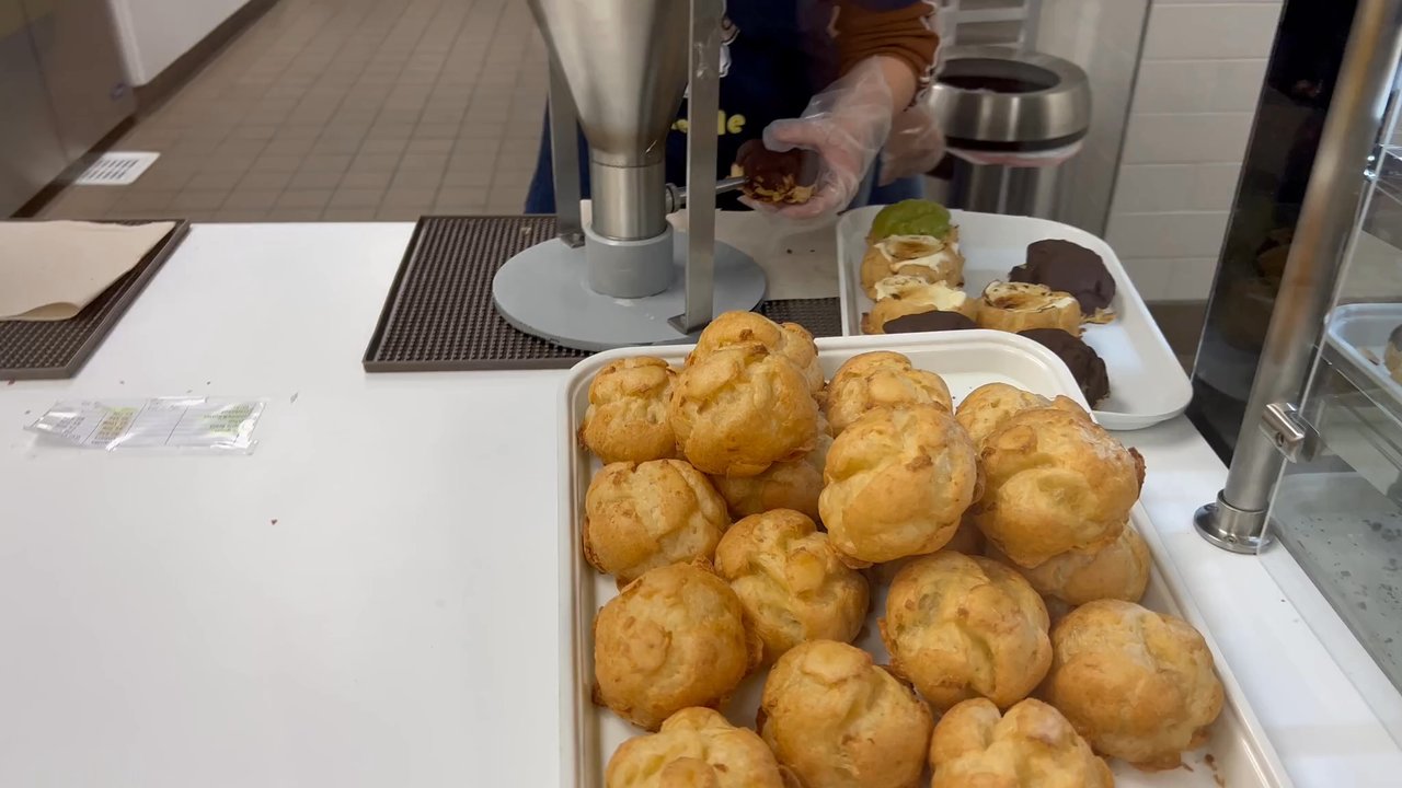 Beard Papa’s - Bakeries Near Me - Clovis, California