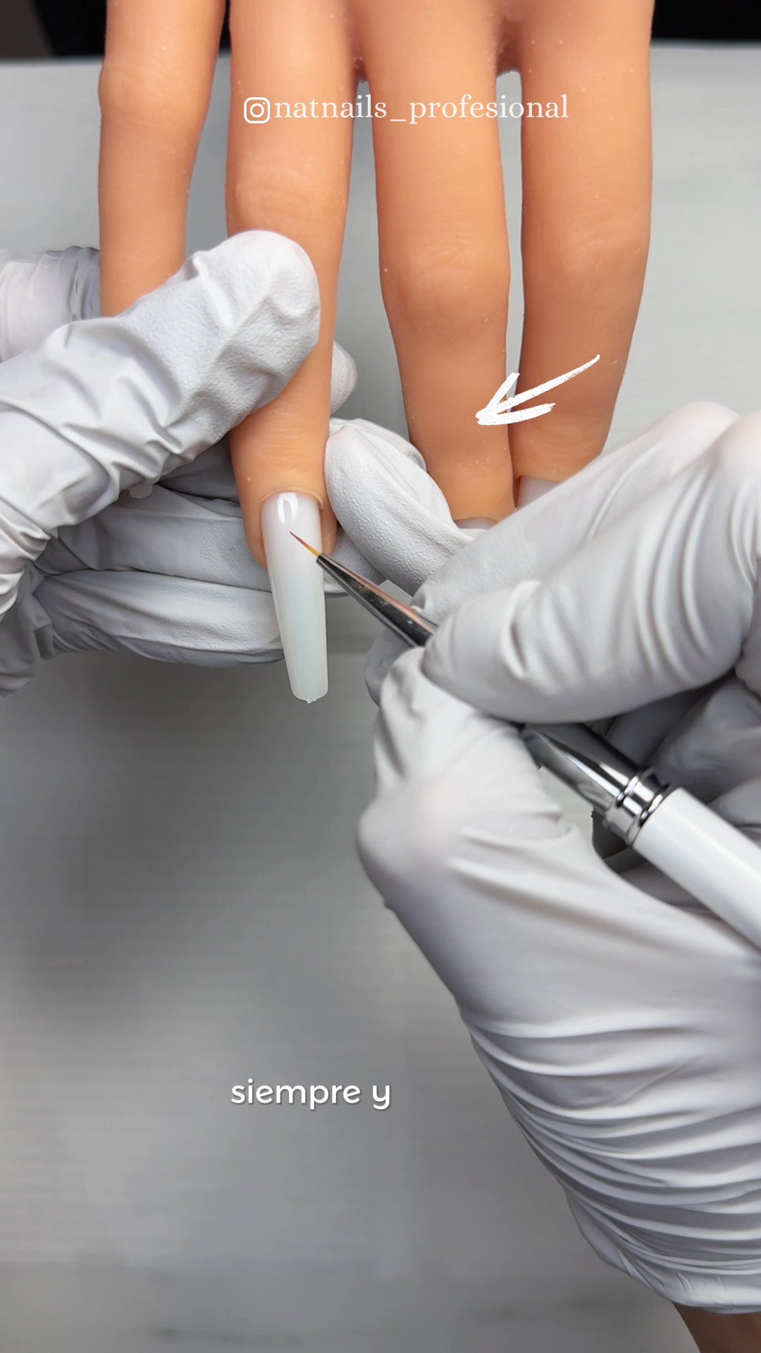 Caricatura en Uñas: Completo