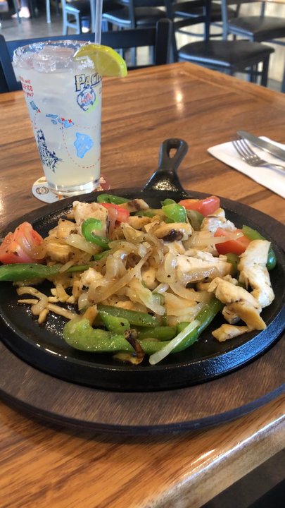 Luquin’s Mexican Restaurant - Sizzle sizzle - Mexican Near Me - Pāhoa, Hawaii