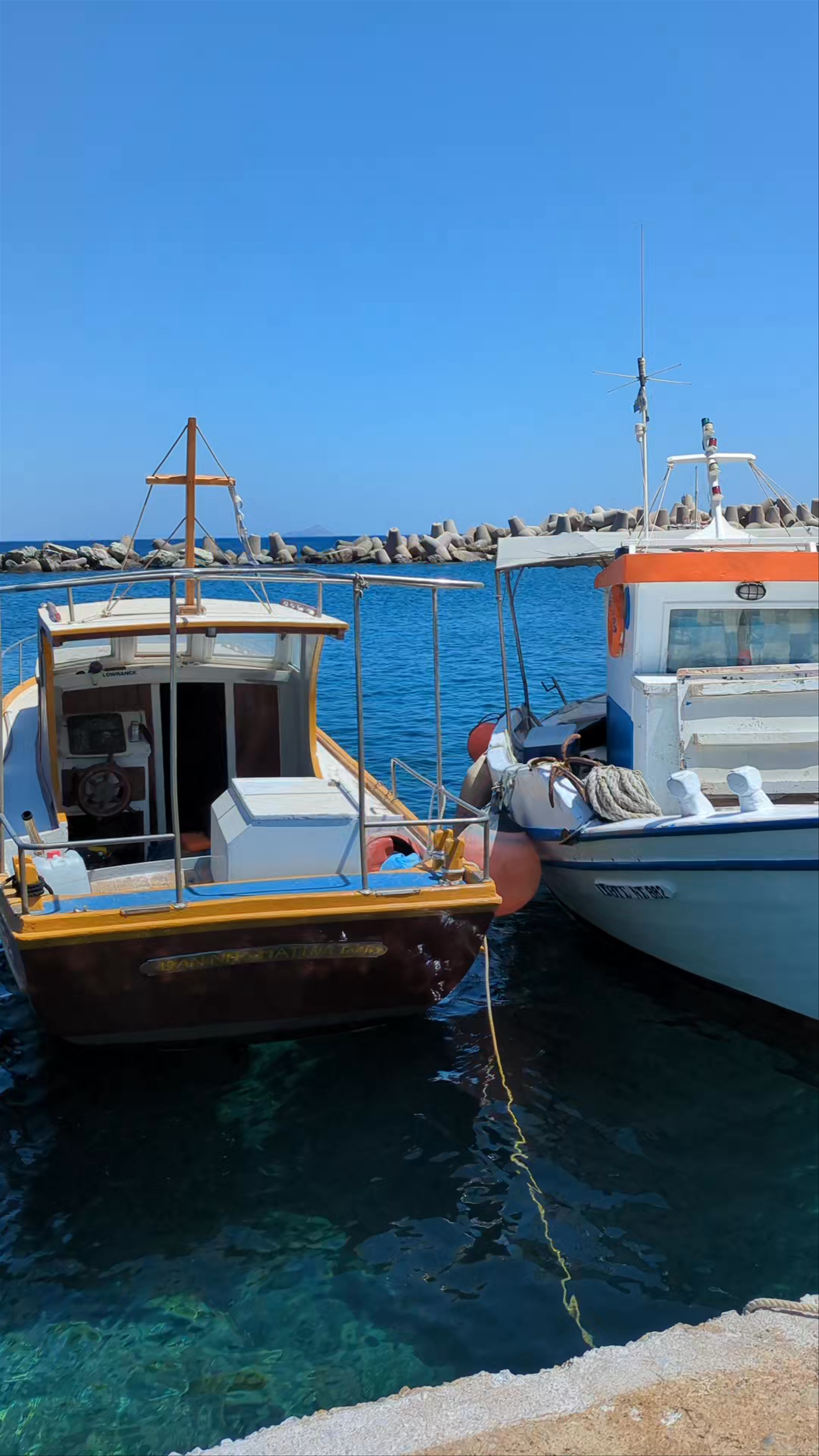 Sunny Seaside Serenity at Paralia Therma, Ikaria, Greece
