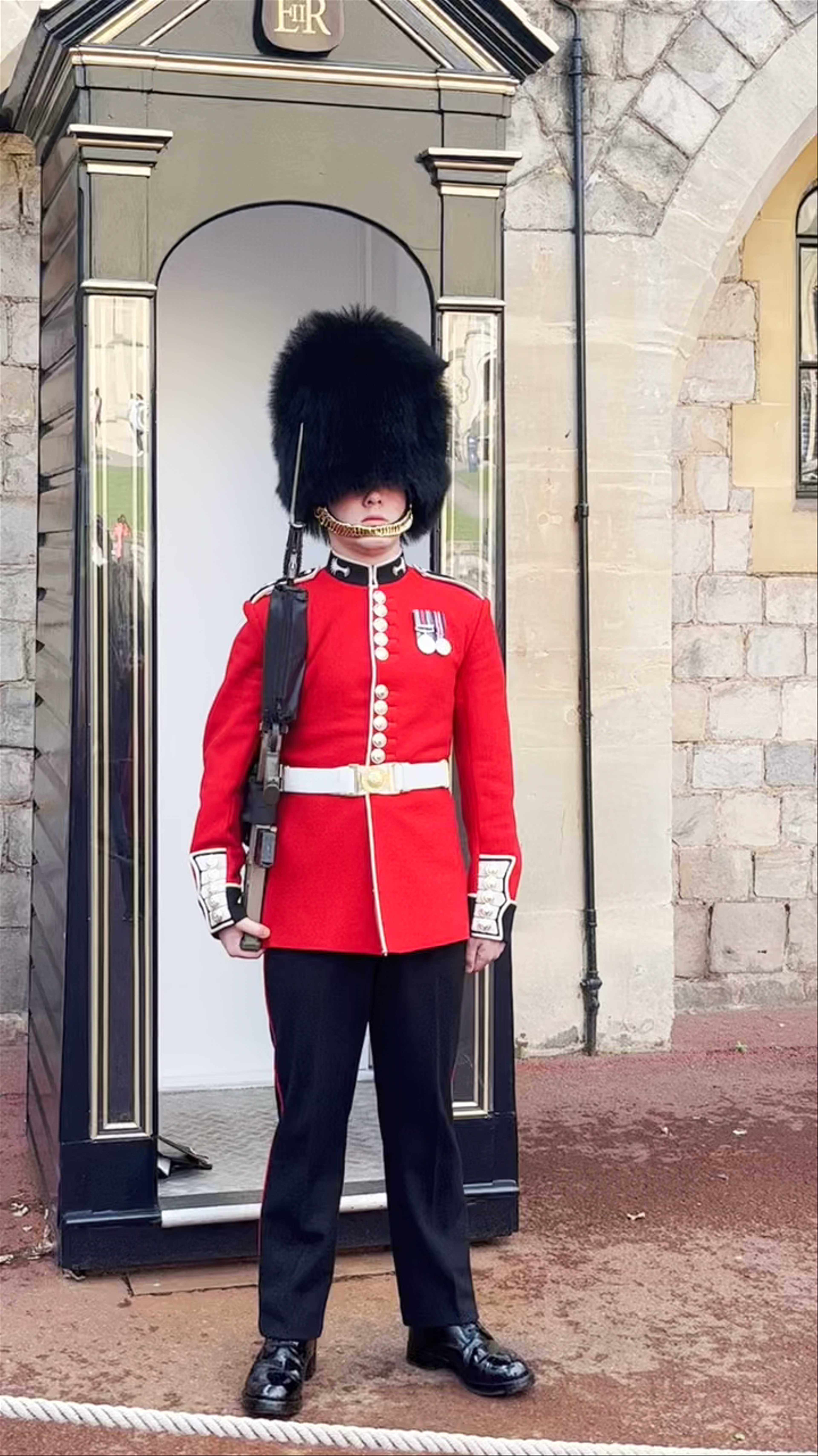 Windsor Castle Guard: Iconic British Tradition in Action