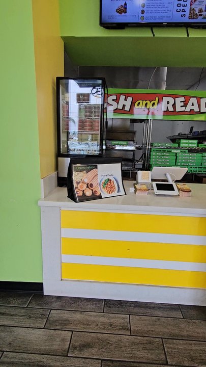 Piara Pizza - Inside of the place - Pizza Near Me - Arleta, California