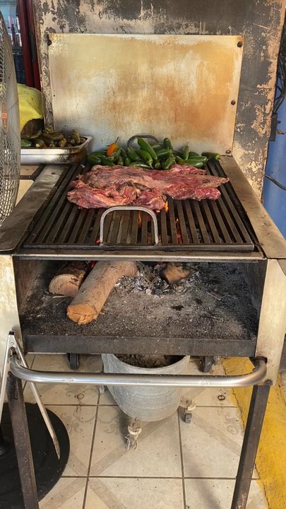 Taqueria 2000 - Tacos Near Me - Rosarito, BCN
