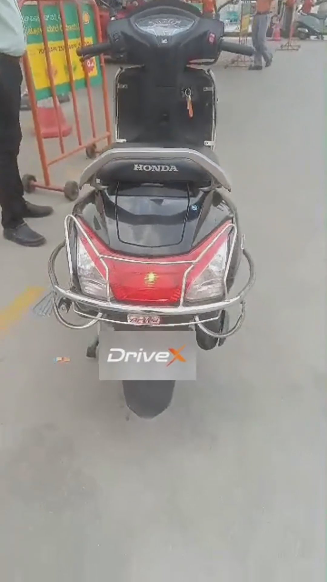 Walk-around video thumbnail