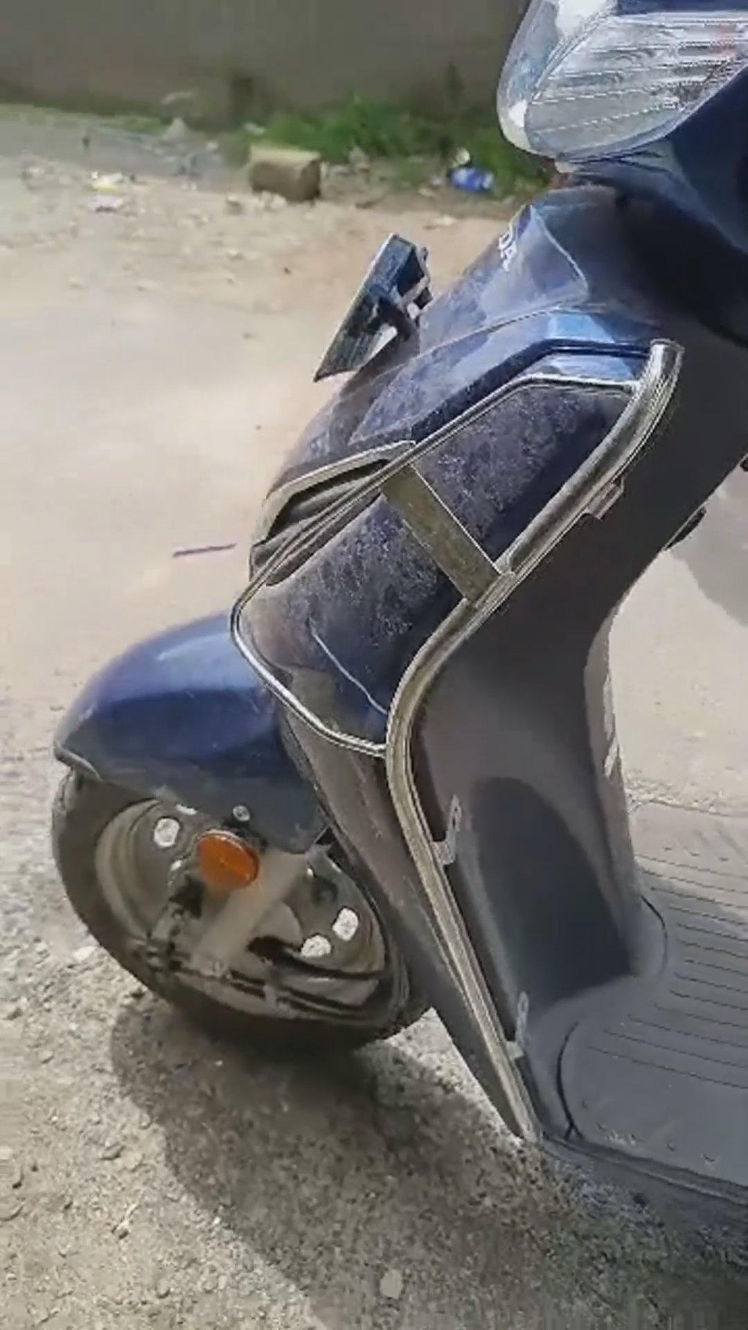 Walk-around video thumbnail