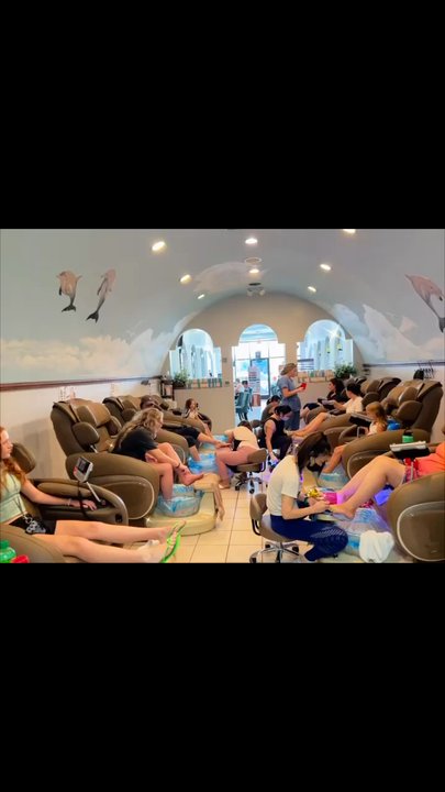 Paris Nail & Spa - Nail Salons Near Me - Clawson, Michigan