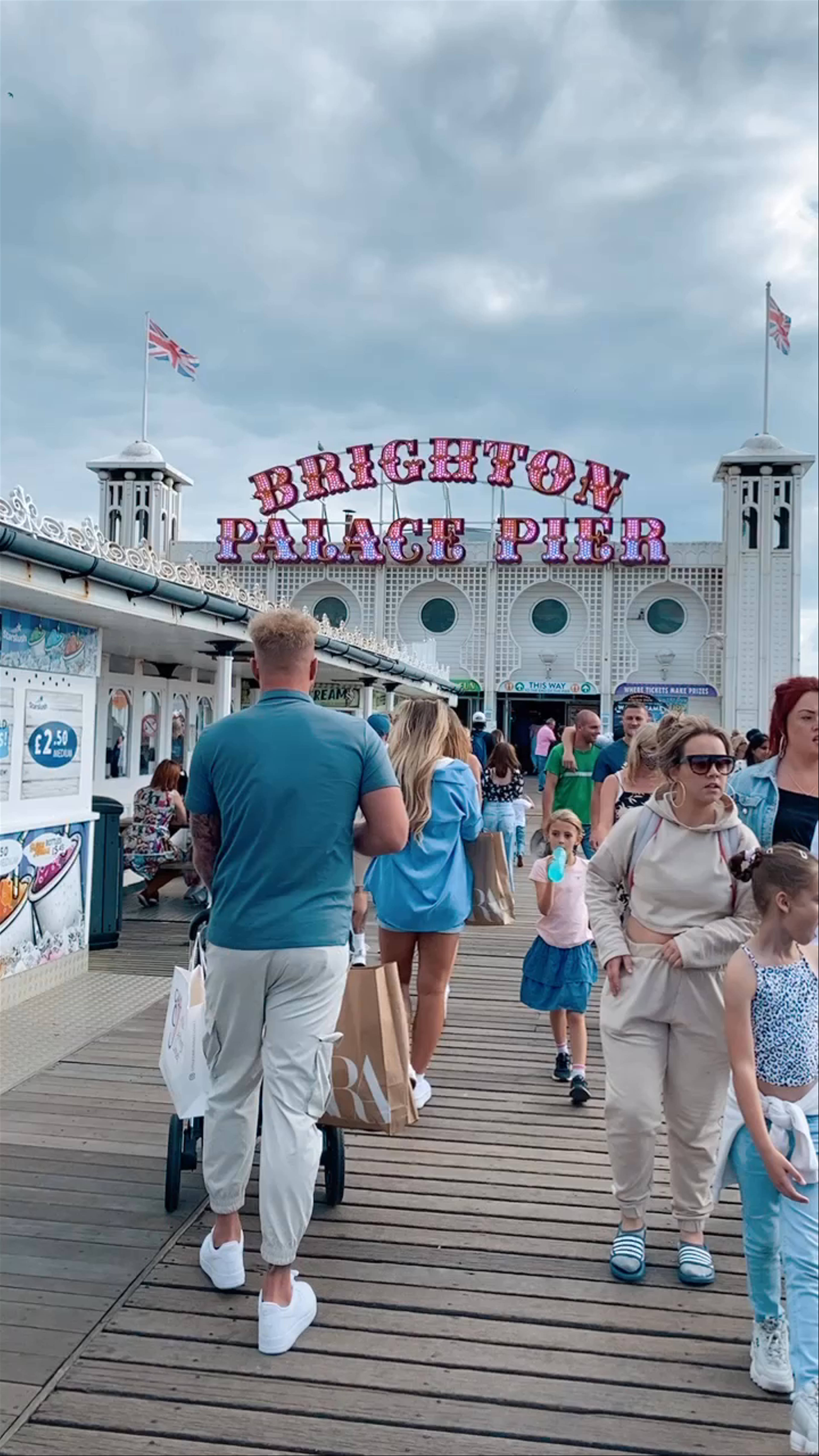 Brighton Palace Pier: Vibrant Seaside Fun in Brighton, UK