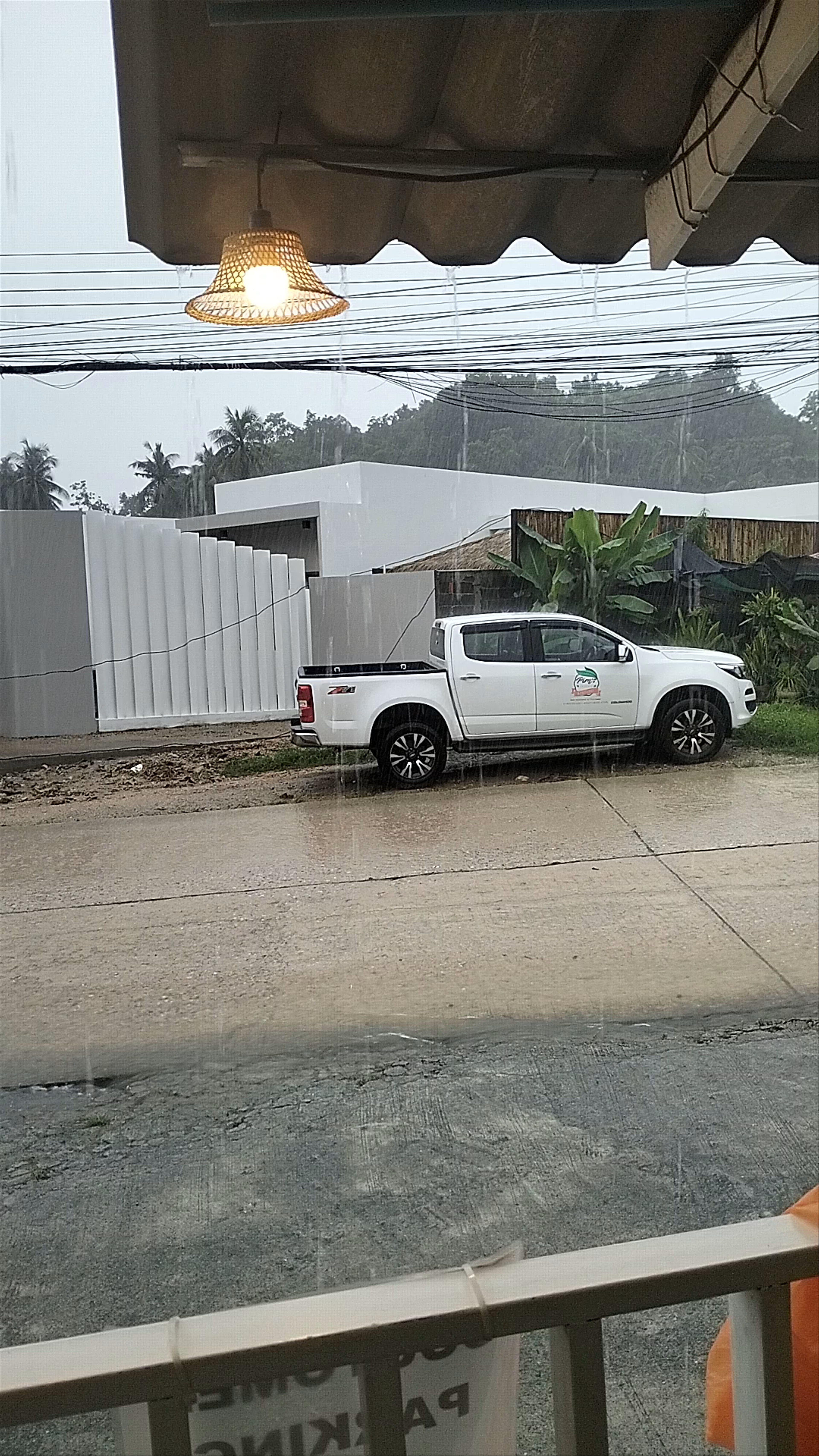 Monsoon Rain Serenity at Pims Organic Boutique & Joy of Life Cafe, Ko Pha-ngan