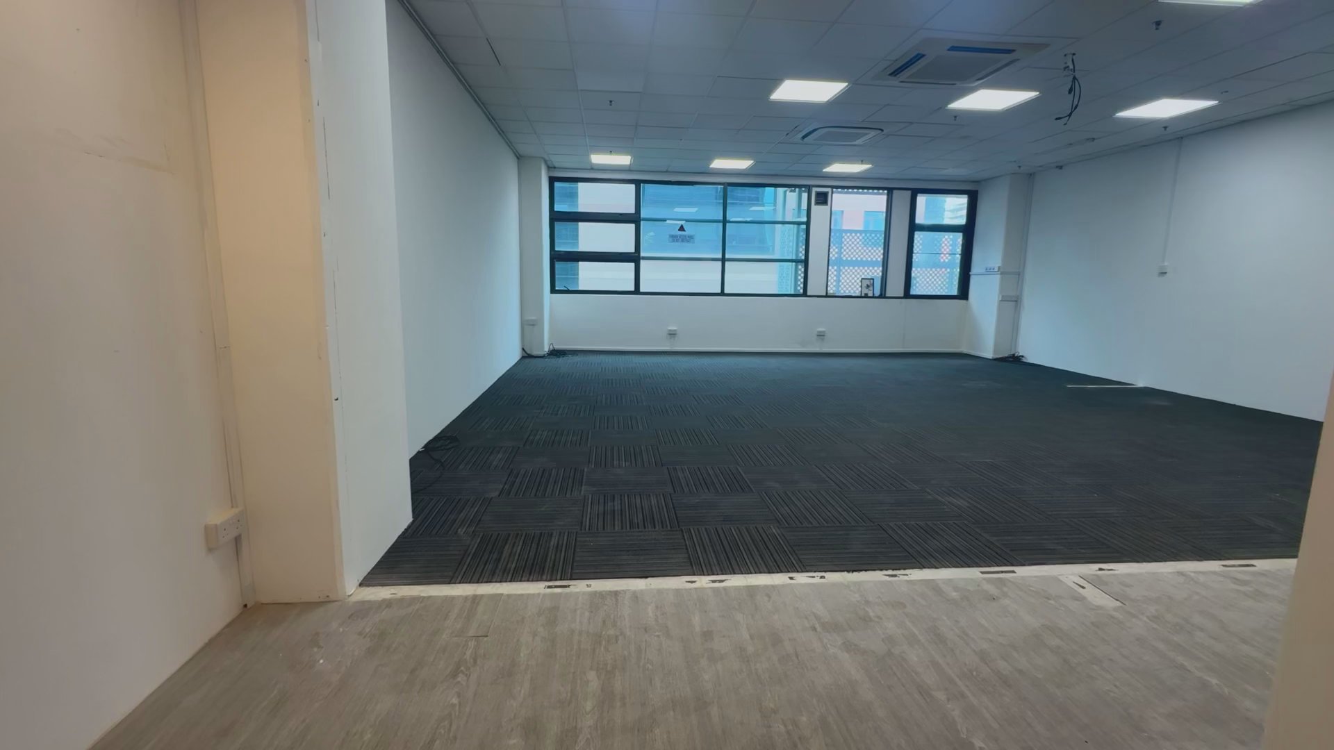 Light Industrial (B1) for Rent in  E-Centre @ Redhill - Image 9