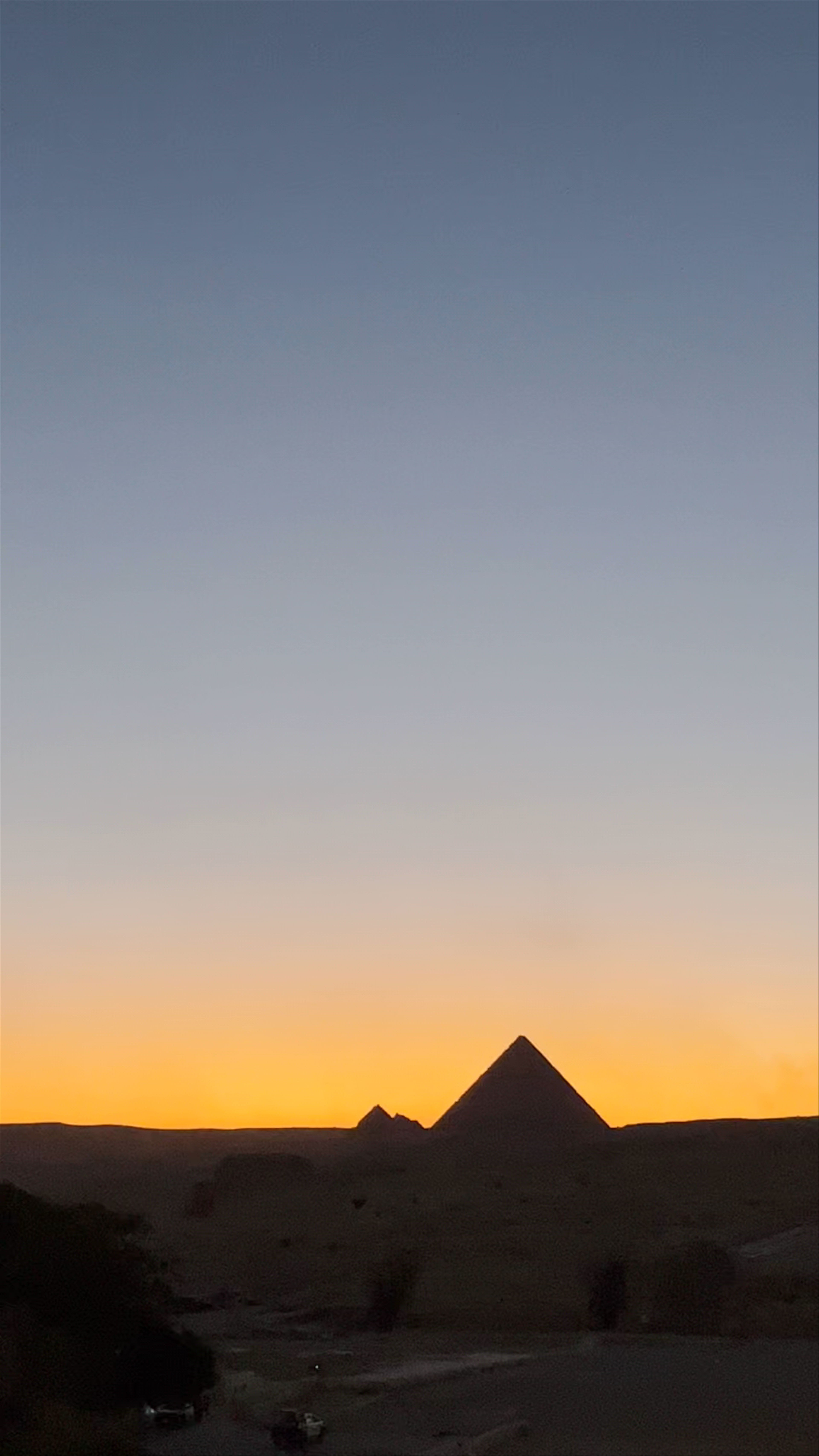 Sunset over the Pyramid of Giza: A Timeless Egyptian Icon