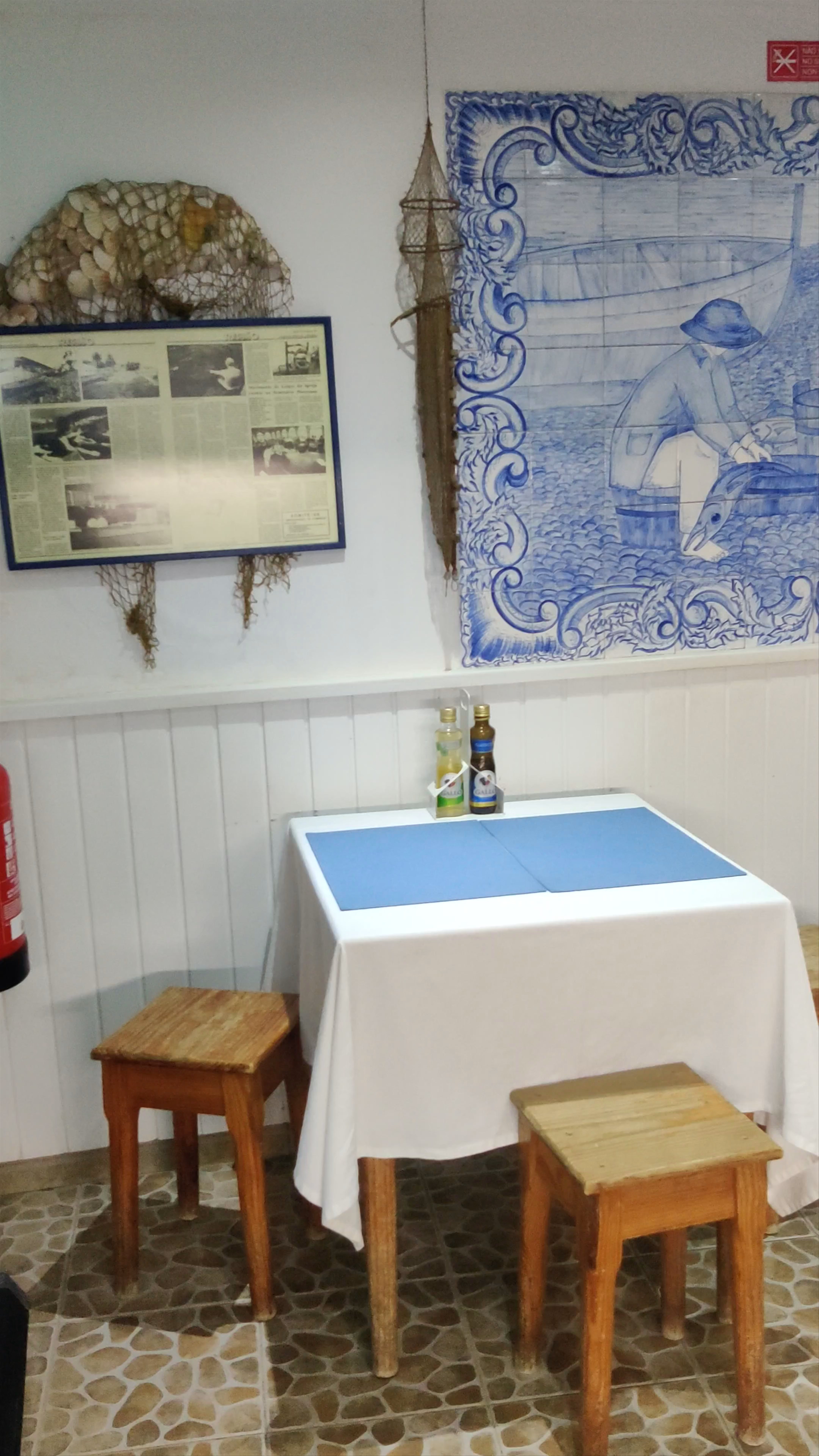 Authentic Madeira Dining at Doca do Cavacas, Funchal
