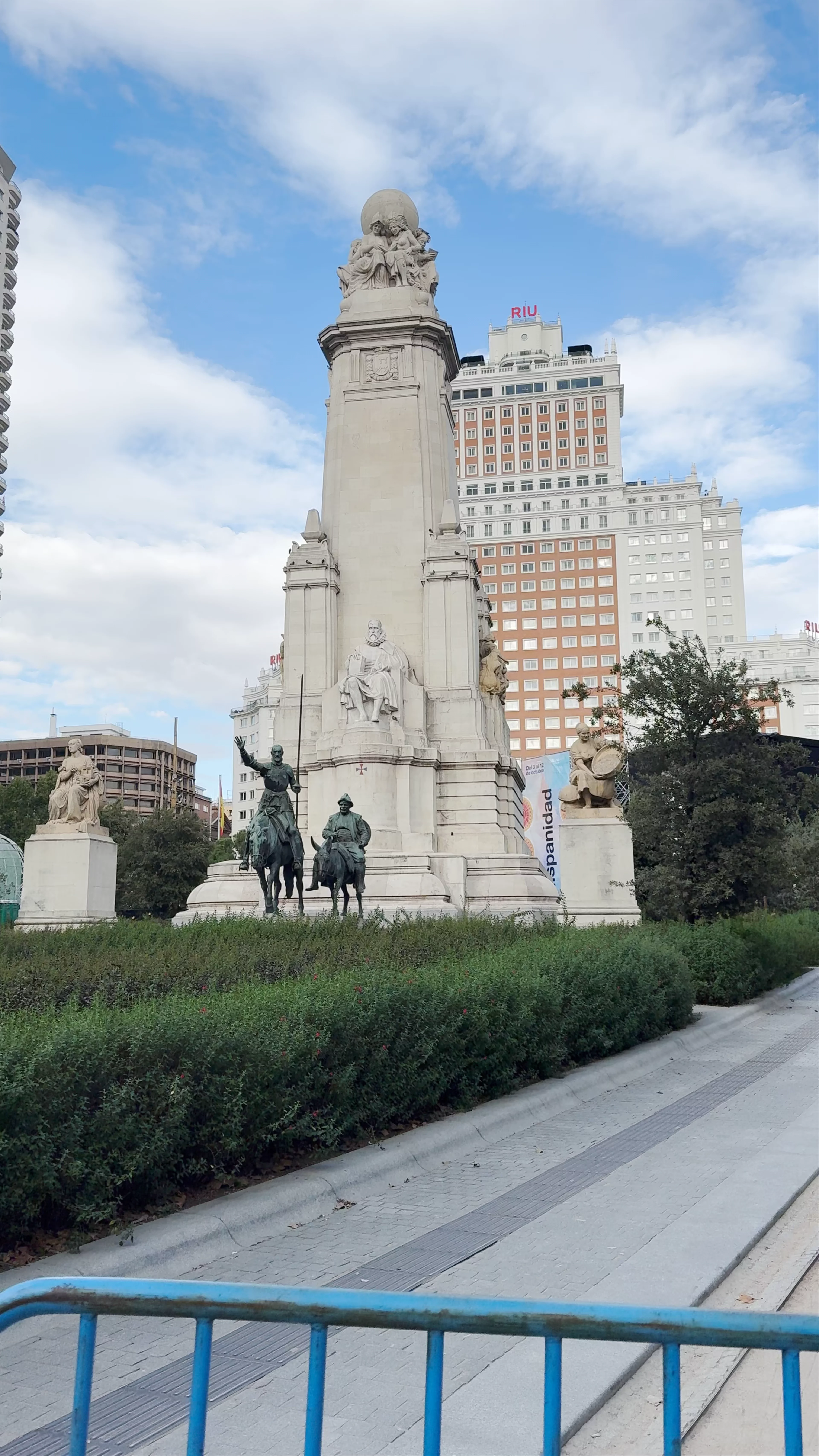 Monumento Cervantes, Plaza de España, Madrid, Spain
