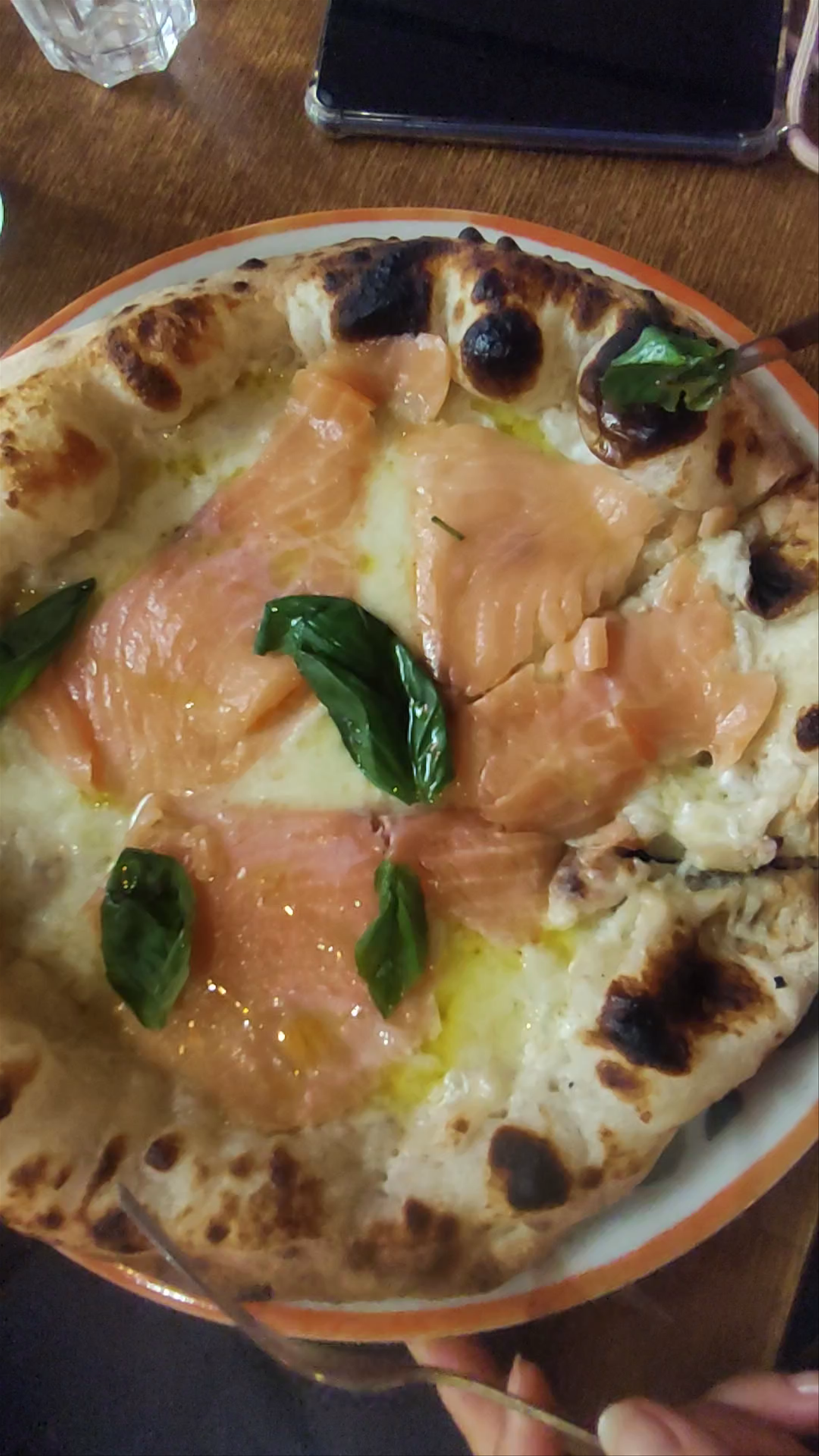Authentic Neapolitan-Style Pizzas at Osteria Pizzeria da Bartolo in Bordeaux
