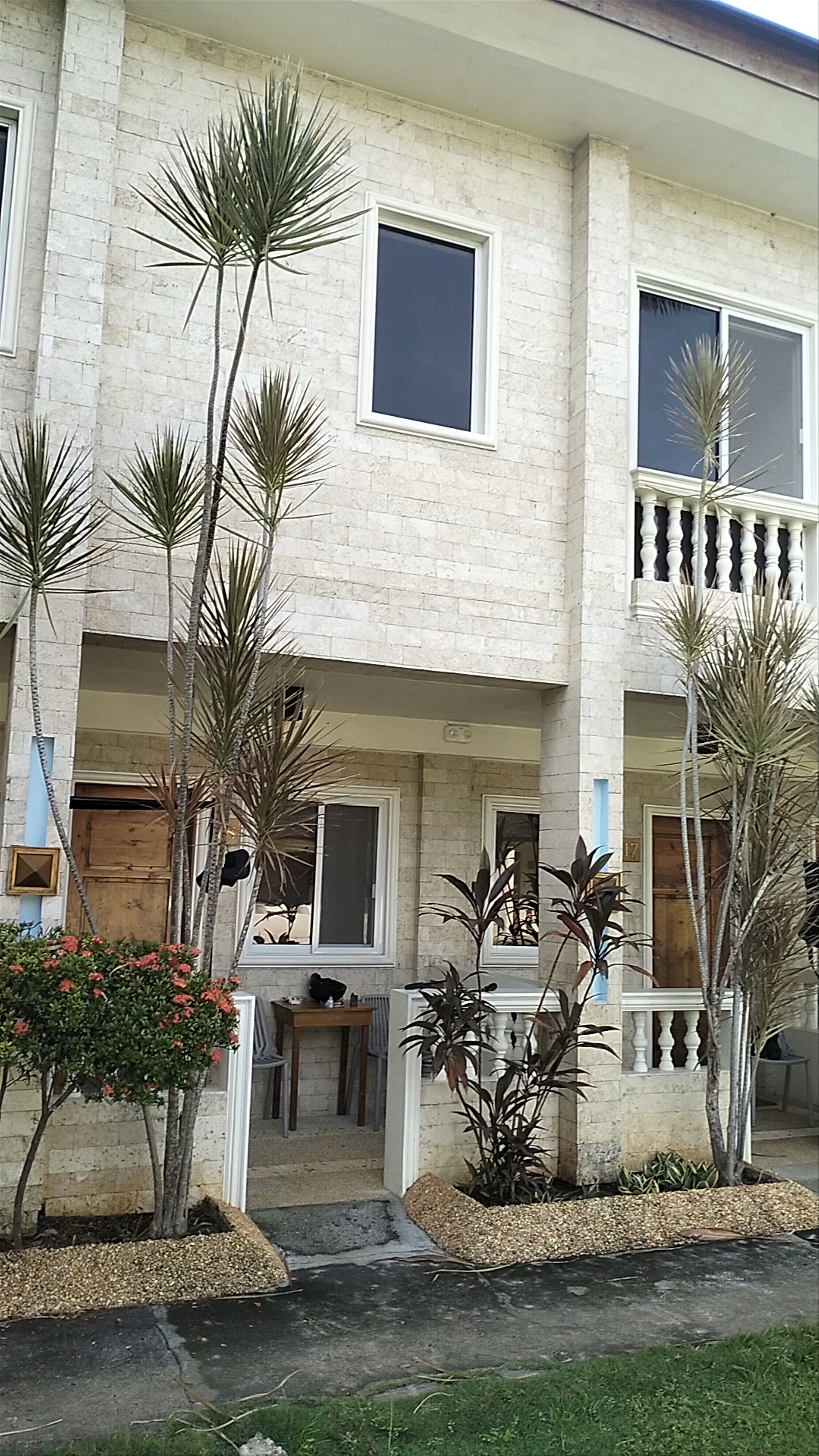 Blue Water Dive Resort: Tropical Tranquility in Panglao, Bohol